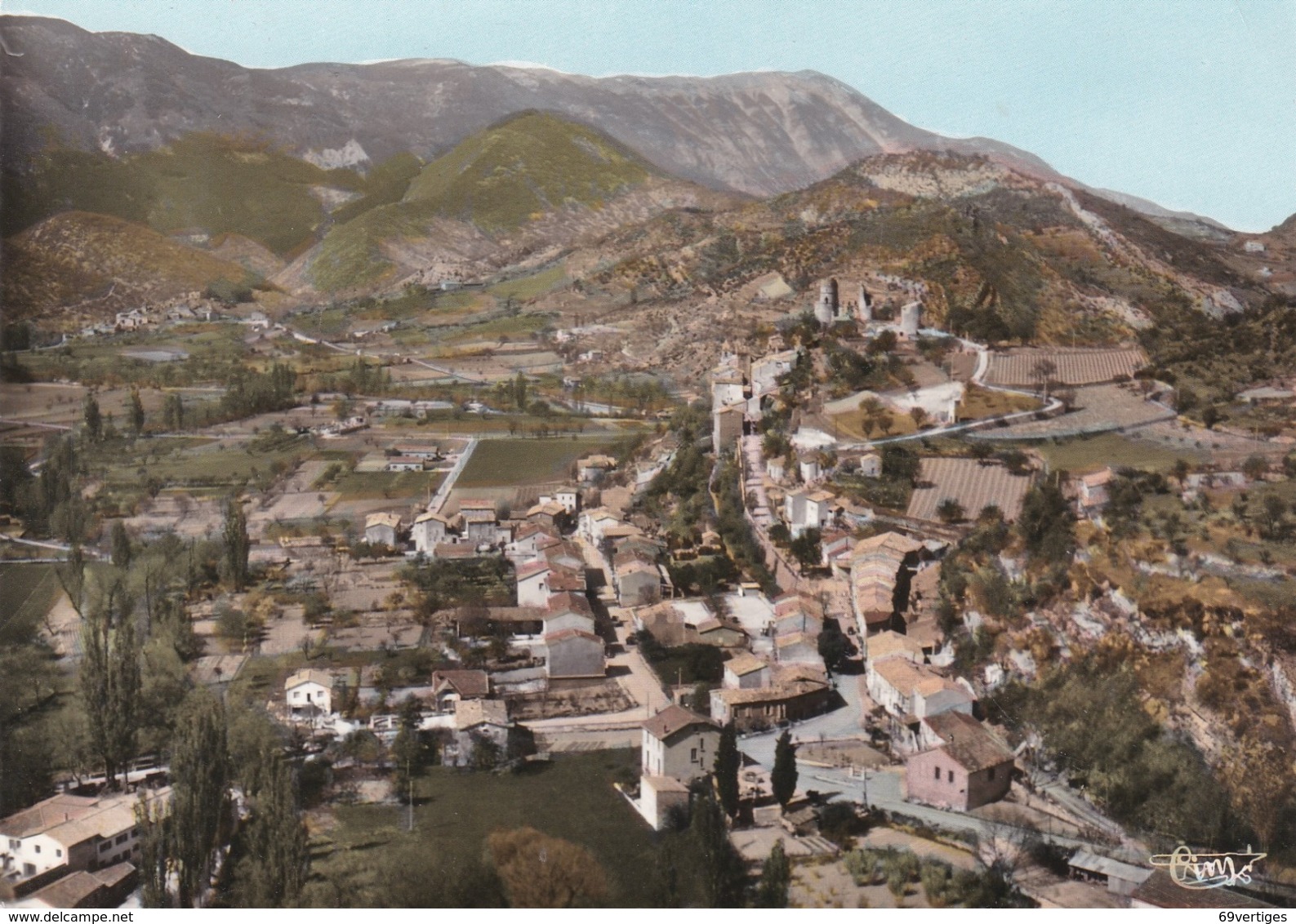 26 CPM, MONTBRUN LES BAINS, Vue Générale Aérienne Et Le Mont Ventoux - Altri & Non Classificati