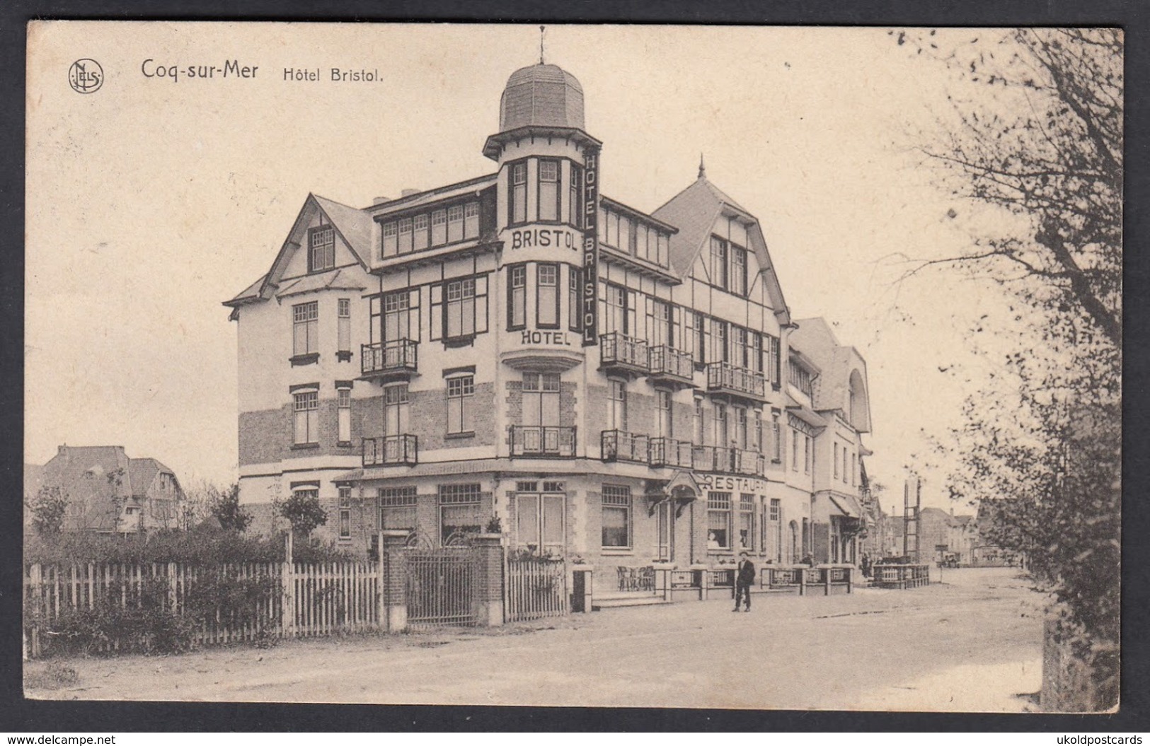 CPA -  BELGIQUE ,  COQ Sur MER, Hotel Bristol, - De Haan