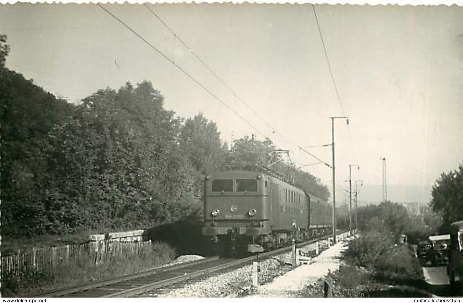 231019B - PHOTO D BREHERET Chemin De Fer Gare Train - Années 1950 Locomotive 668? -20003 SNCF - Stations With Trains