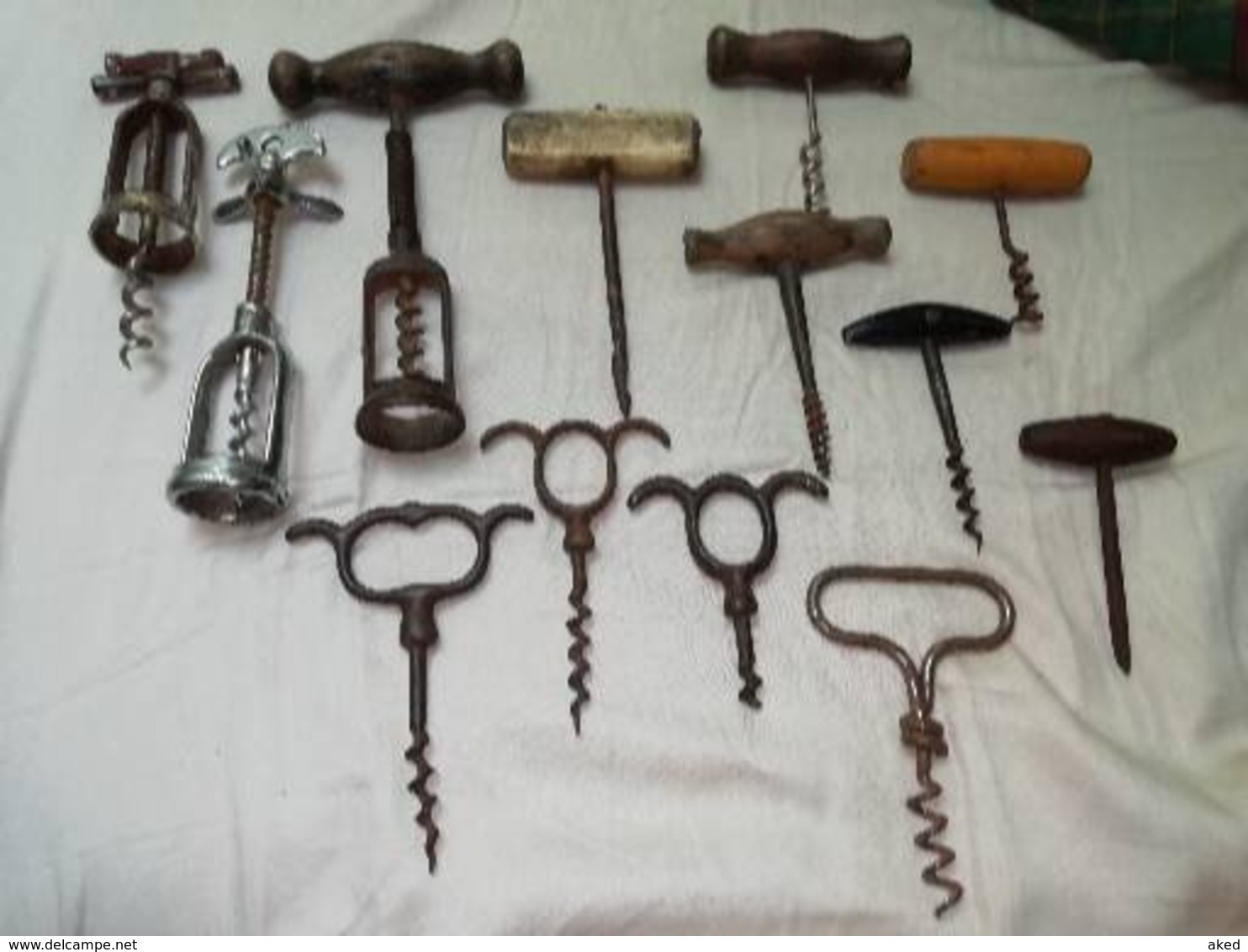 Beau Lot 13 Anciens Tire Bouchons - Bottle Openers