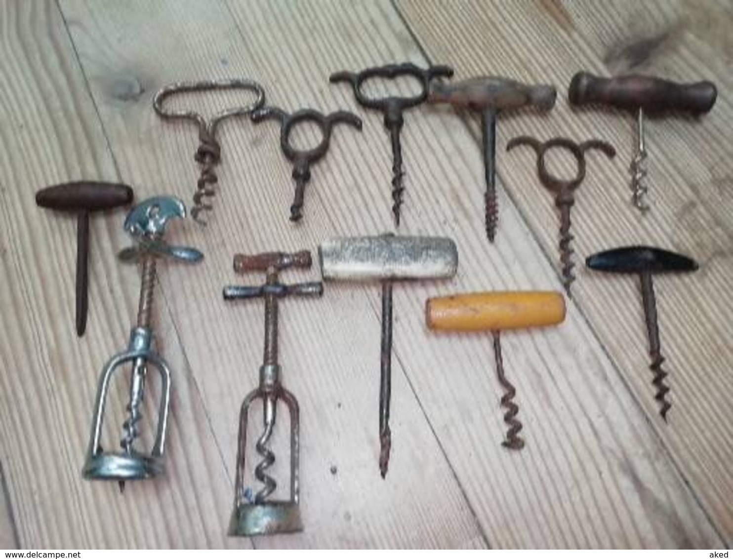 Beau Lot 13 Anciens Tire Bouchons - Bottle Openers