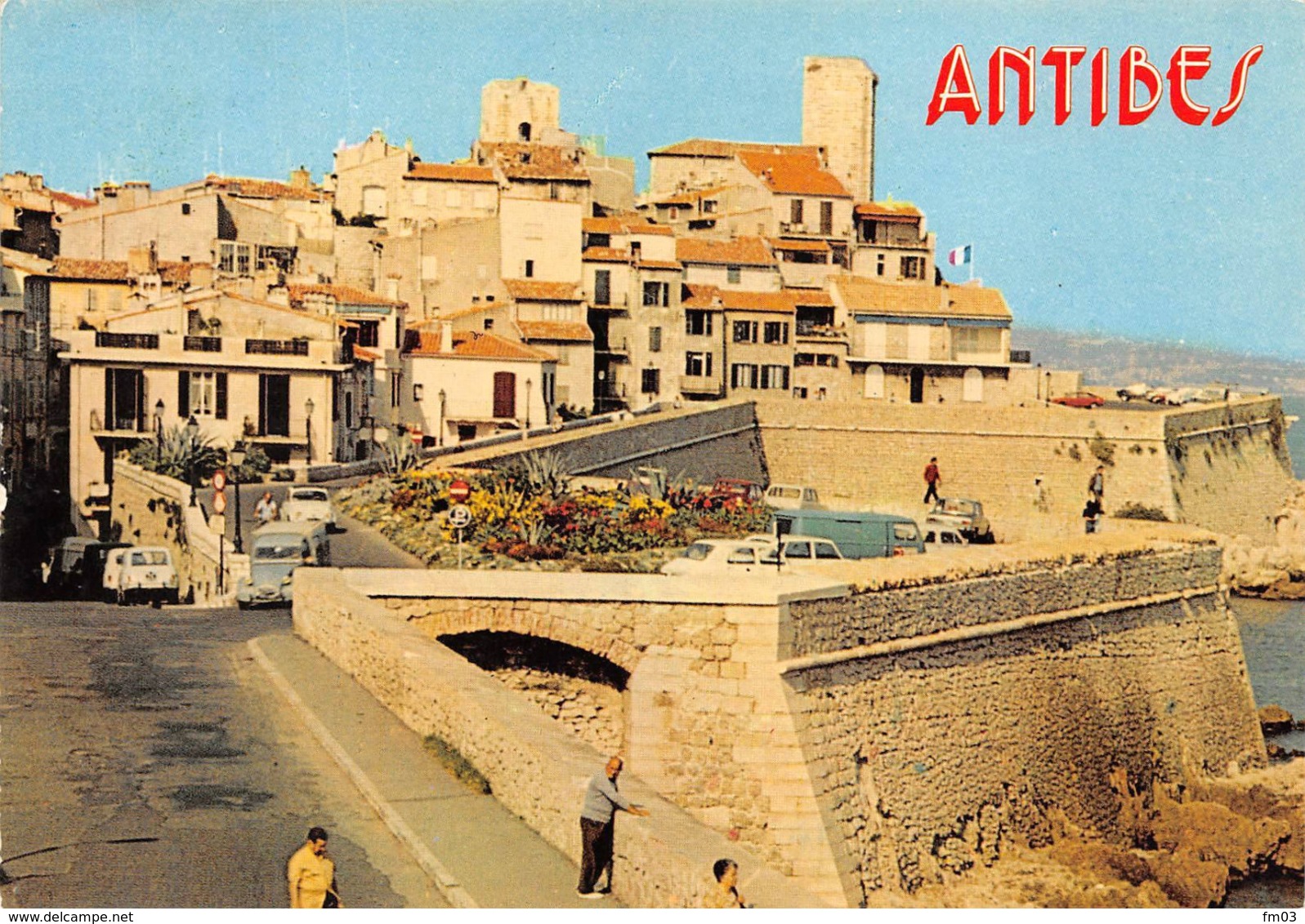 Antibes Citroën 2cv Fiat 500 Renault 4L - Antibes - Altstadt