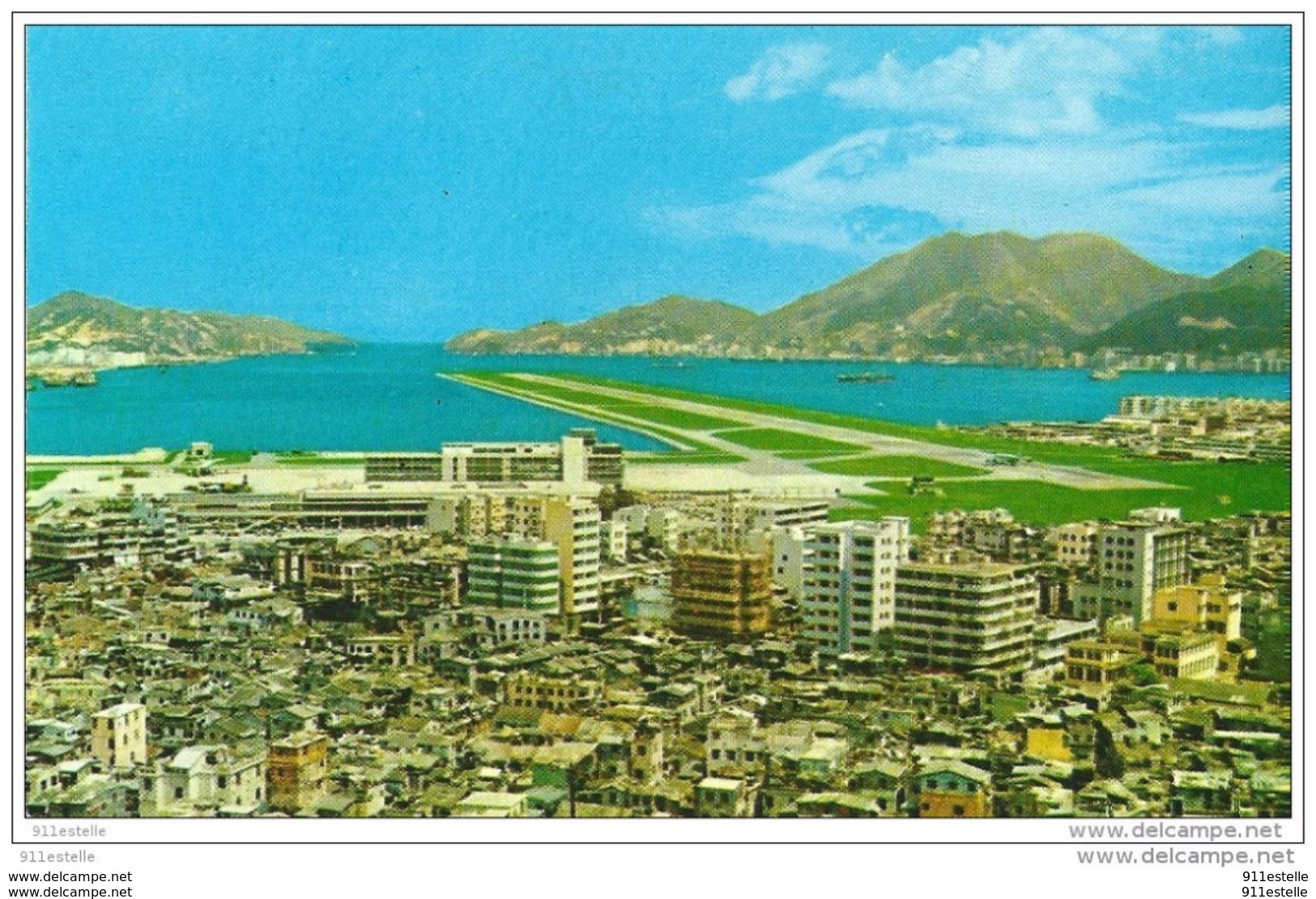 Chine ,  HONG KONG  , KAI TAK AIRPORT , ( Voir Verso ) - Chine (Hong Kong)