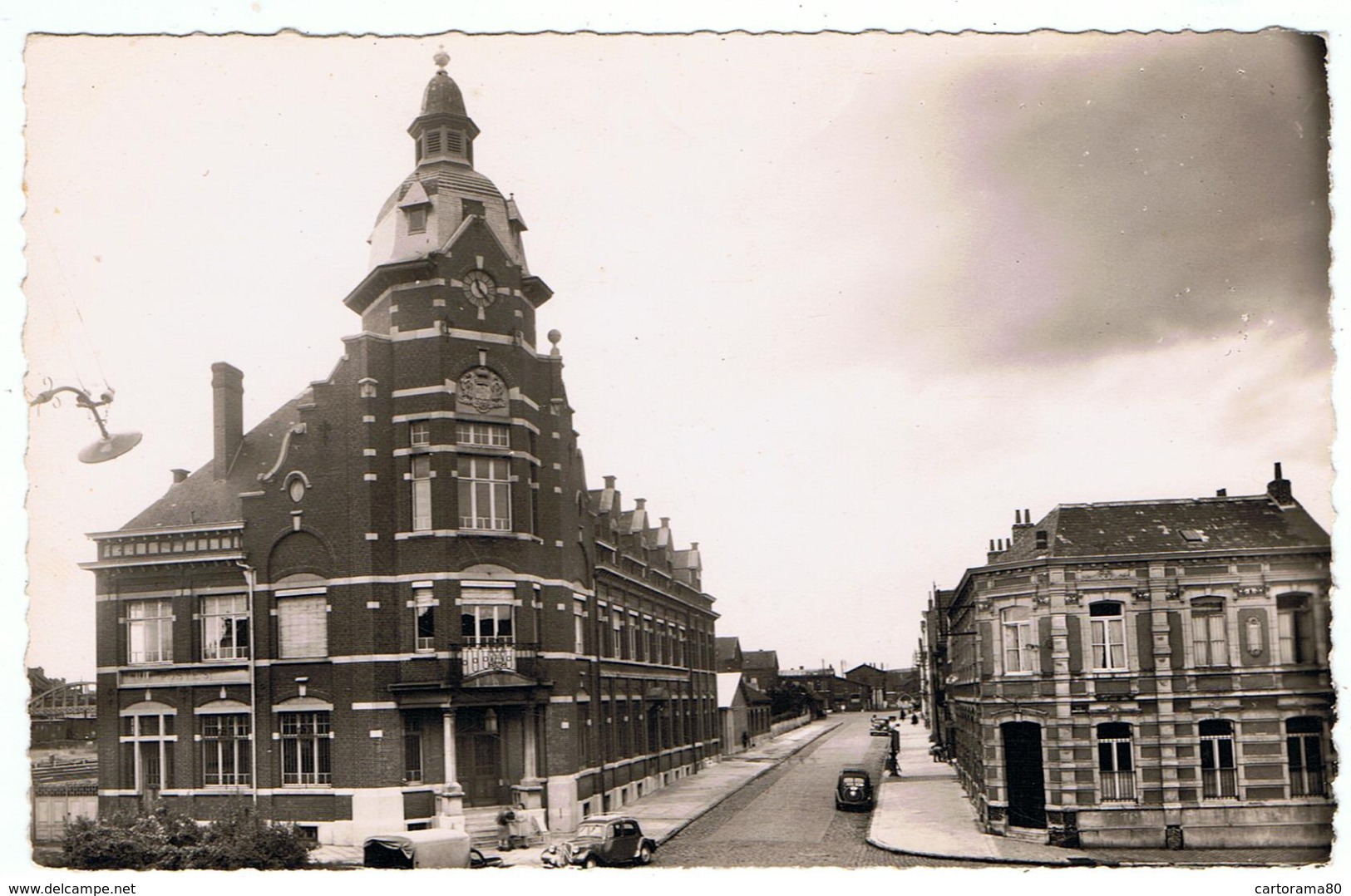 Hazebrouck  / CPSM PF / La Poste / Citroën " Traction " - Hazebrouck