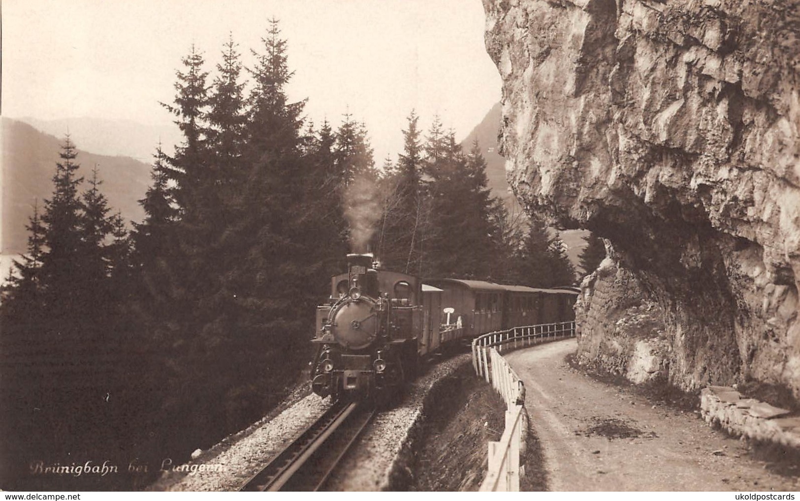 CPA  Suisse, BRUNIGBAHN, Bei Lungern, Chemin De Fer, Train, Carte Photo. - Sonstige & Ohne Zuordnung