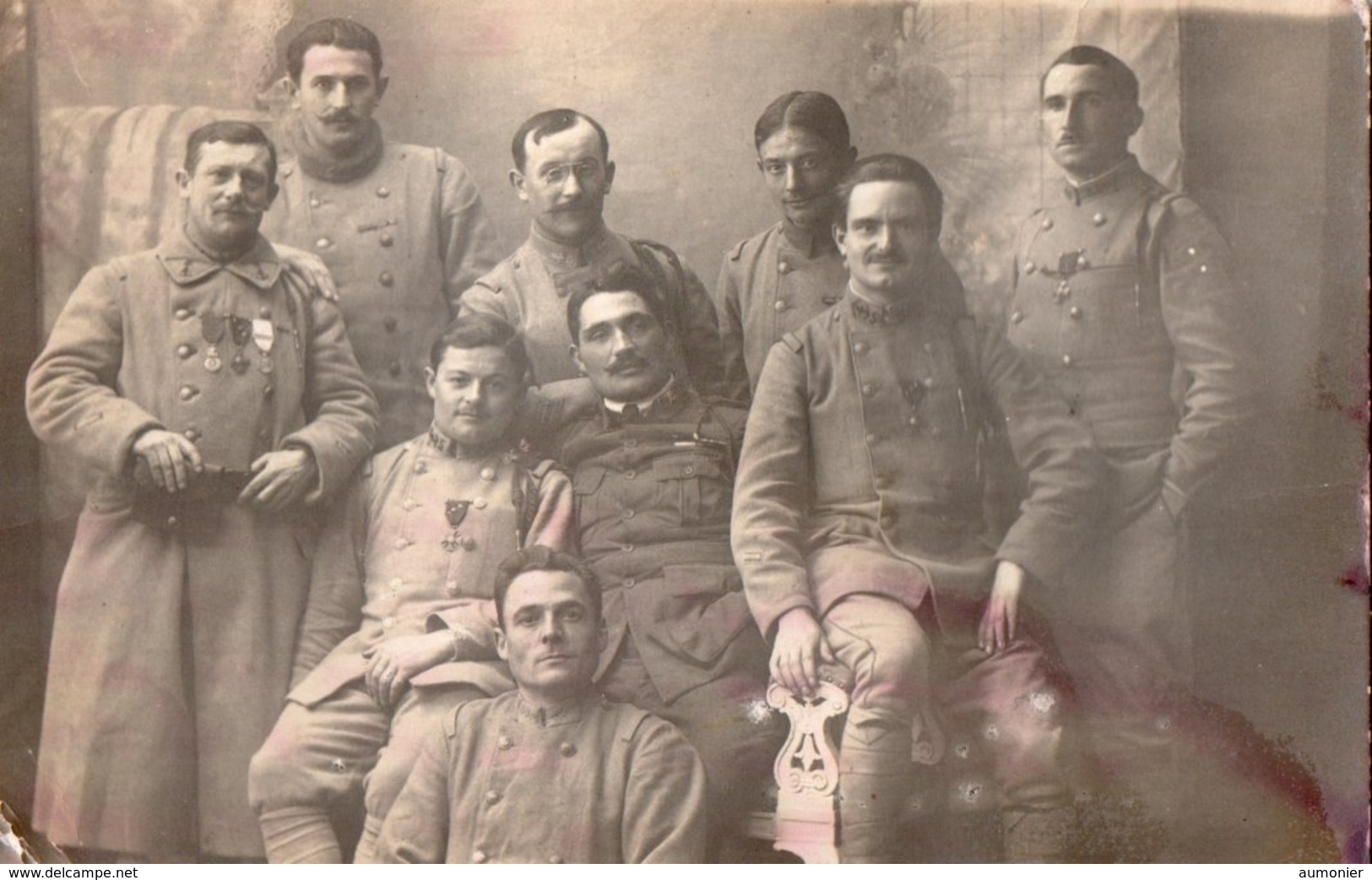 Groupe De Militaires Posant Avec Leurs Médailles - A Identifier - Marins ? - Carte Photo . - War 1914-18