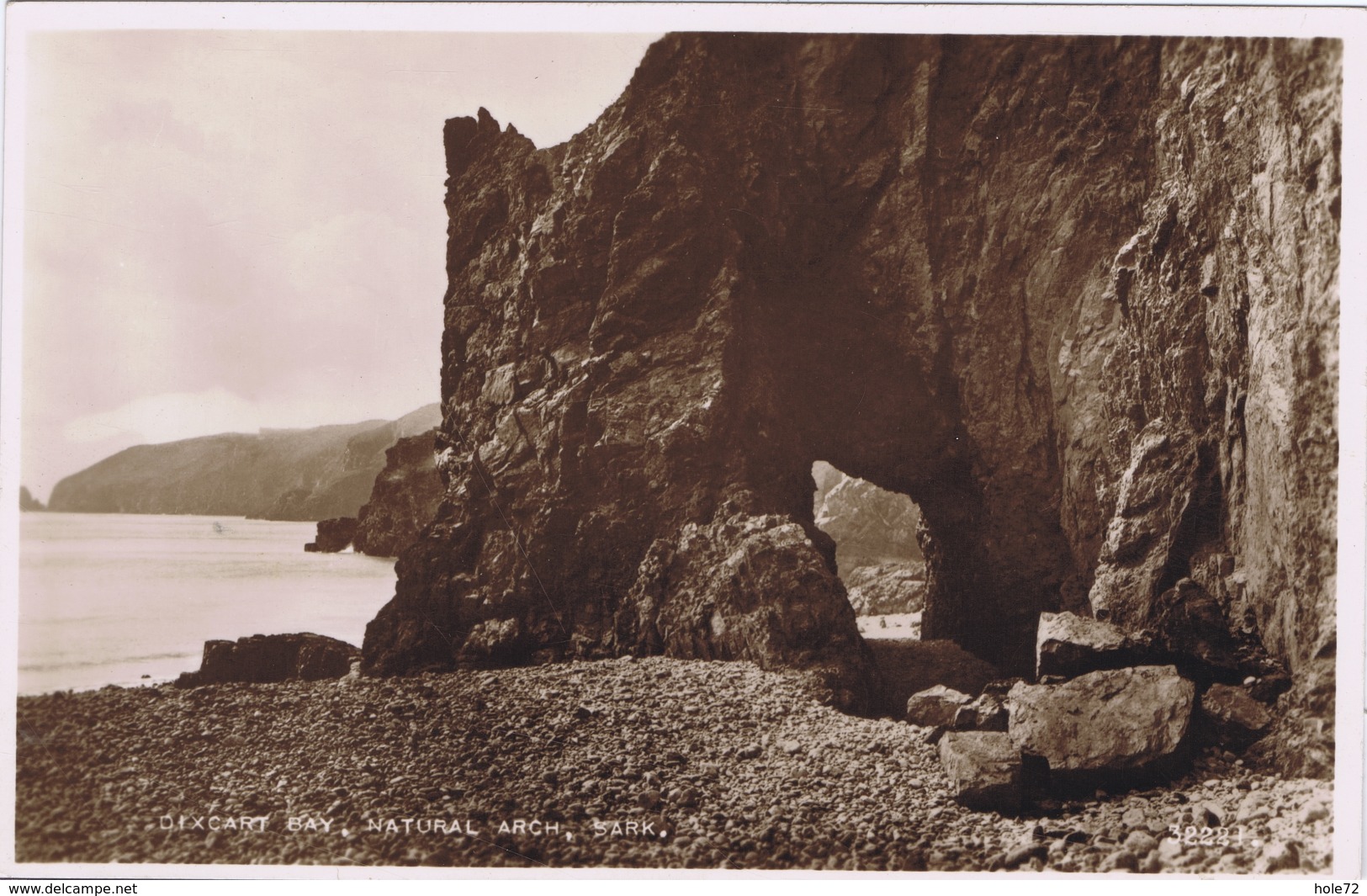 Sark (Sercq) - Dixcart Bay, Natural Arch - Sark