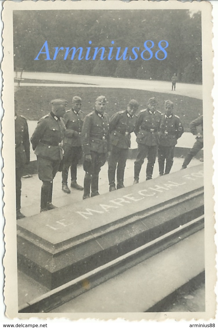 Campagne De France 1940 - Forêt De Compiègne (Oise) - Le Maréchal Foch, Clairière De L'armistice De Rethondes - RAD - Guerra, Militares