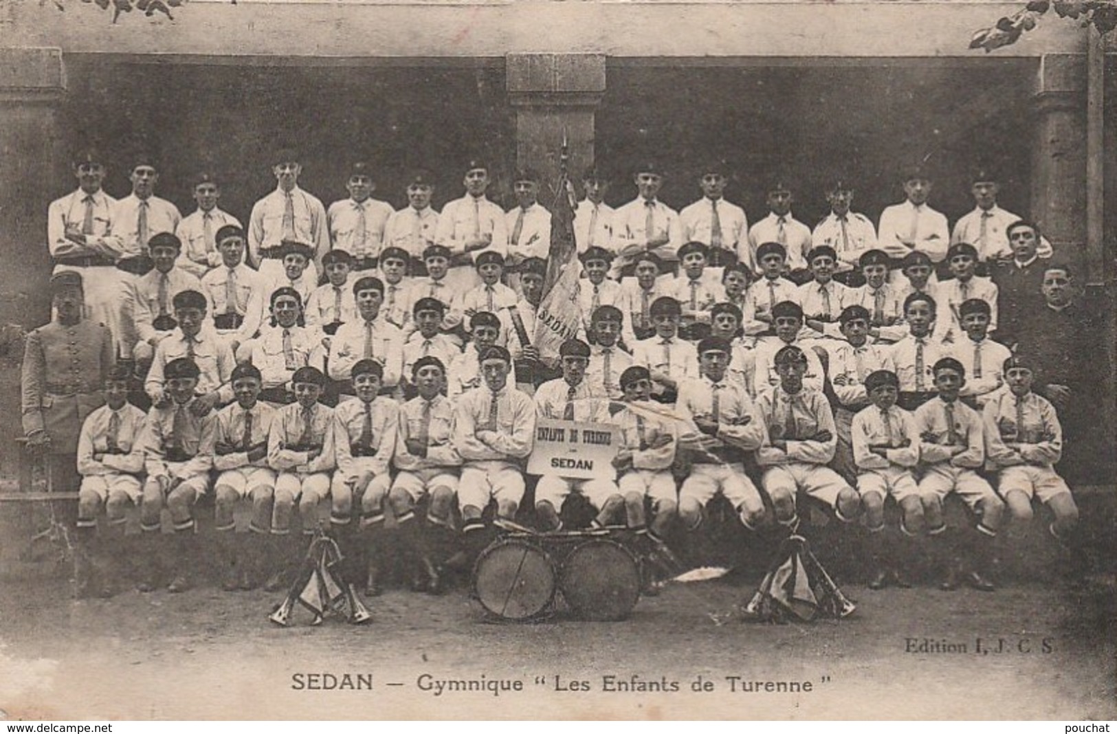 H4- 08) SEDAN - GYMNIQUE " LES ENFANTS DE TURENNE " - 2 SCANS) - Sedan