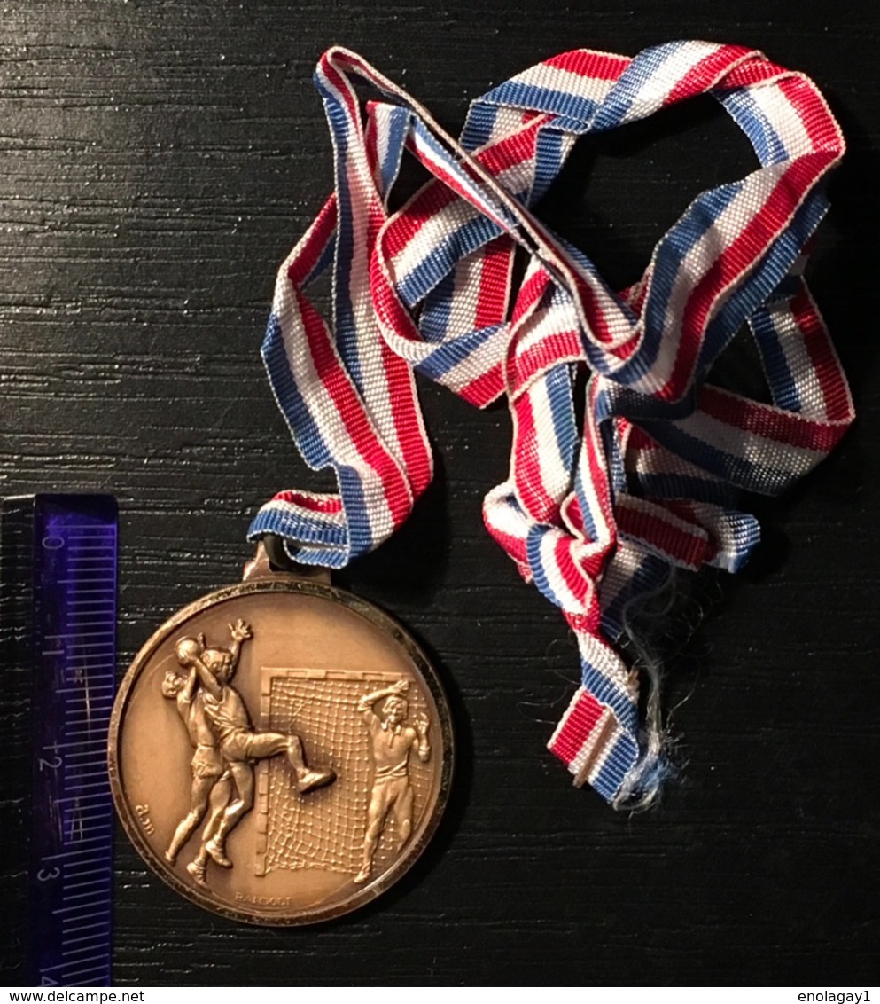 Football Soccer Winner Medal Sport - Bekleidung, Souvenirs Und Sonstige