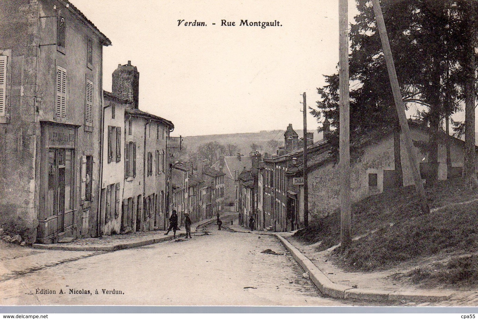 VERDUN  -  Rue Montgault - Verdun