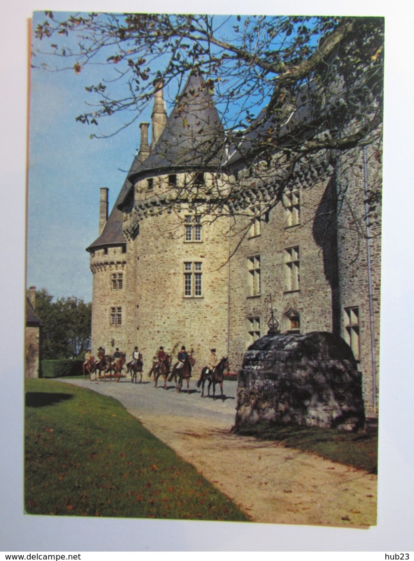 POMPADOUR, Château, Apprentis Montant Des Poulains Du Haras - Arnac Pompadour