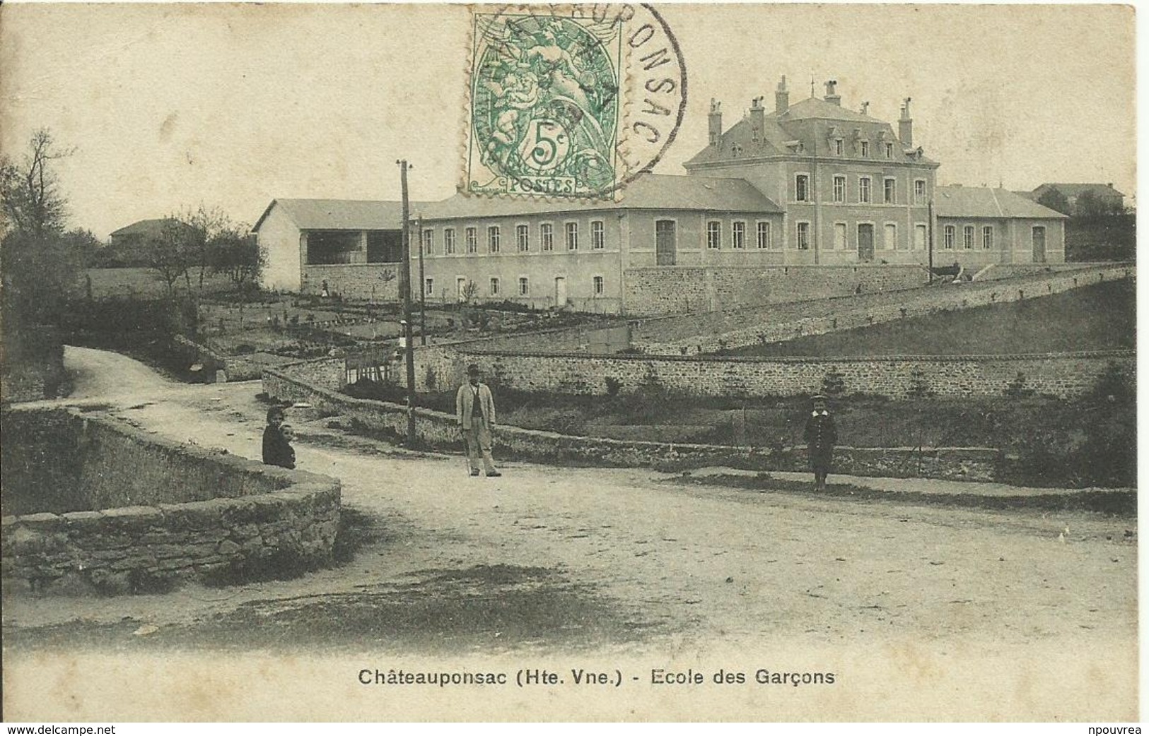 CPA DEP87 - Châteauponsac (Hte. Vne. - Haute Vienne) - Ecole Des Garçons - Chateauponsac