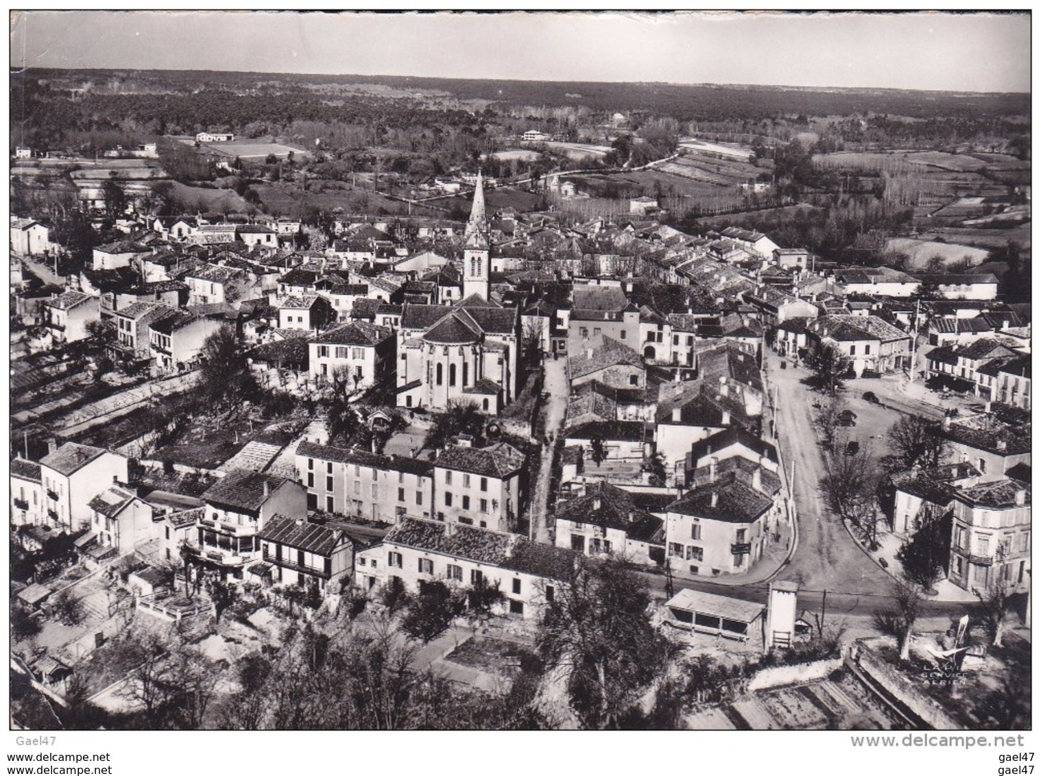 Cpsm Réf-JP-W-93 ( Dép-47 )  Panorama Sur  SOS  "  Au Centre L'Eglise " - Sonstige & Ohne Zuordnung