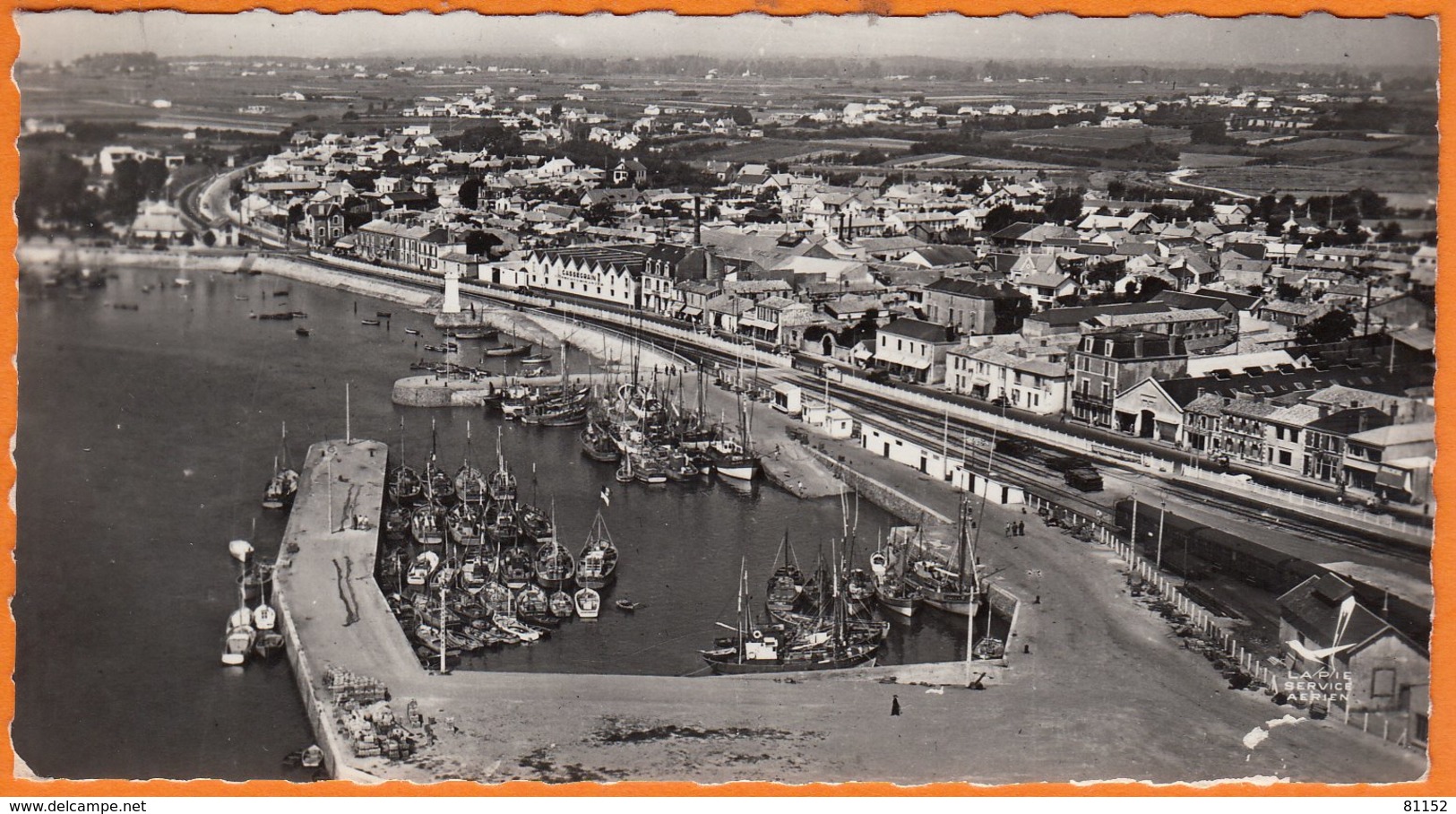 85 CROIX DE VIE " Port De Peche "  Mini Photo Type CPSM 7x13 Cm Dentelée VUE AERIENNE Du VOCABULAIRE GEOGRAPHIQUE - Saint Gilles Croix De Vie