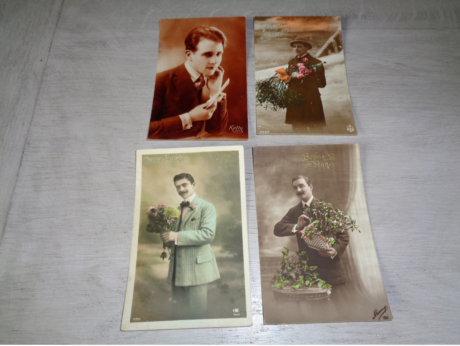 Beau Lot De 60 Cartes Postales De Fantaisie  Hommes  Homme   Mooi Lot 60 Postkaarten Van Fantasie Mannen Man -  60 Scans - 5 - 99 Cartes