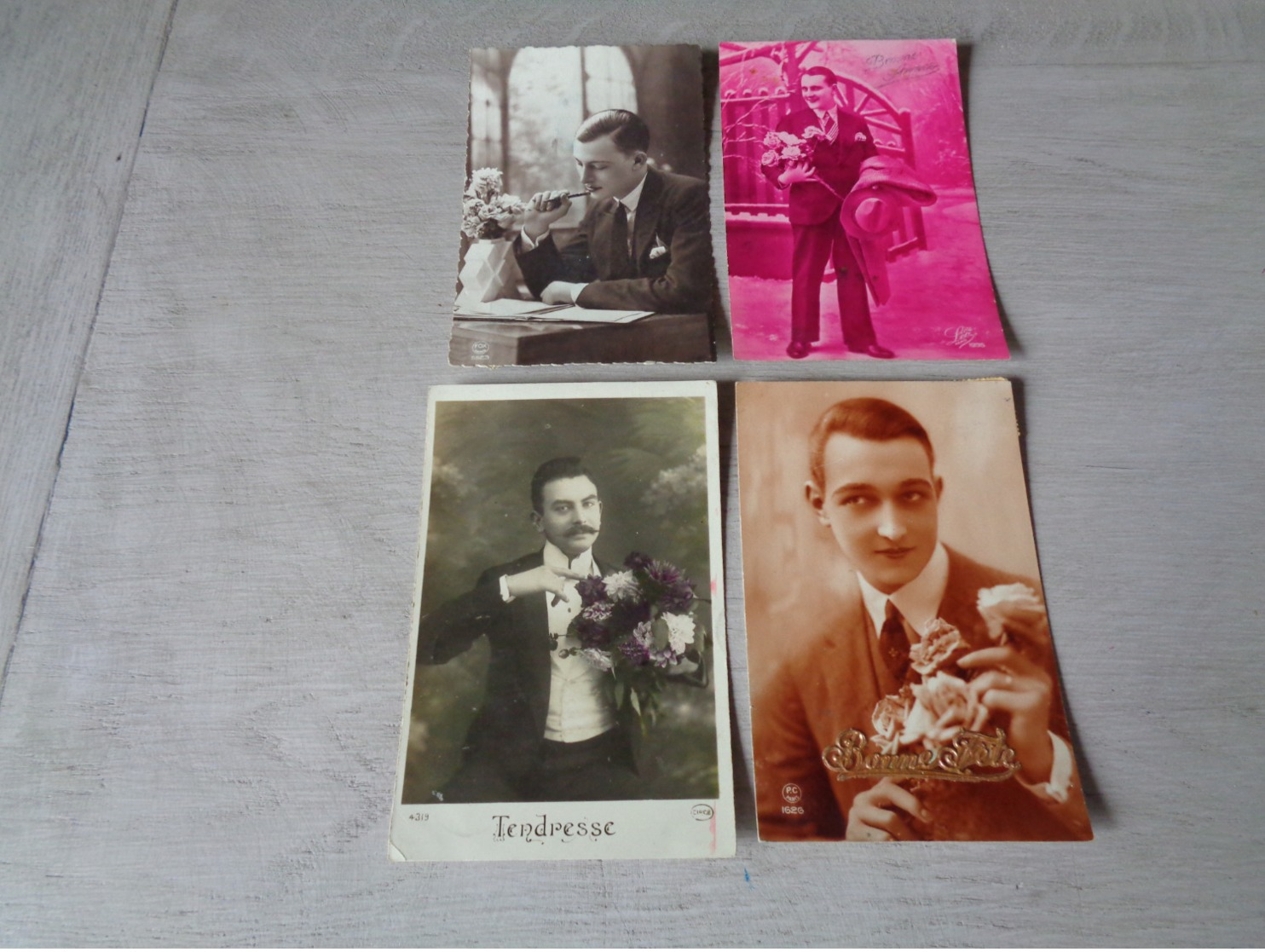 Beau lot de 60 cartes postales de fantaisie  hommes  homme   Mooi lot 60 postkaarten van fantasie mannen man -  60 scans