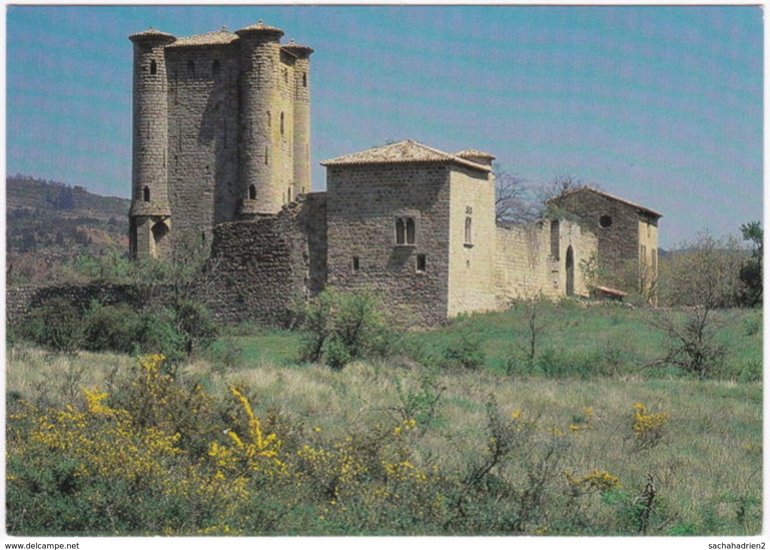 11. Gf. Les Châteaux Cathares. ARQUES Et Son Donjon. 215 - Autres & Non Classés