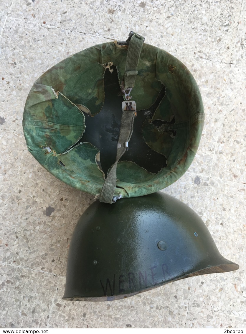 CASQUE AMERICAIN EPOQUE VIETNAM AVEC LINER MARQUE AU NOM DU SOLDAT Y COMPRIS COUVRE CASQUE EPOQUE ANN2E 1963 - Hoeden