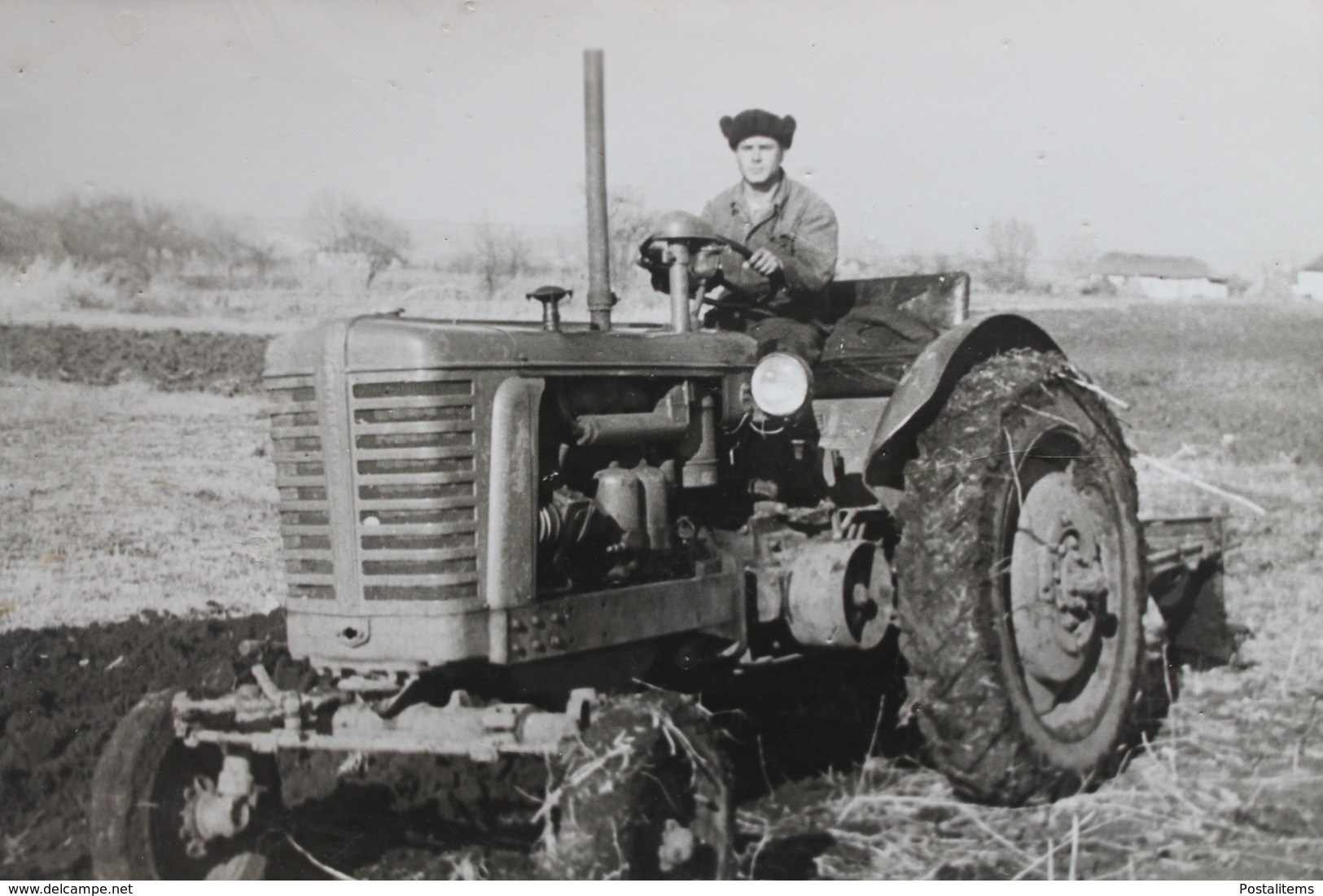 USSR.  Soviet Tractor. Tractor Driver - Beroepen