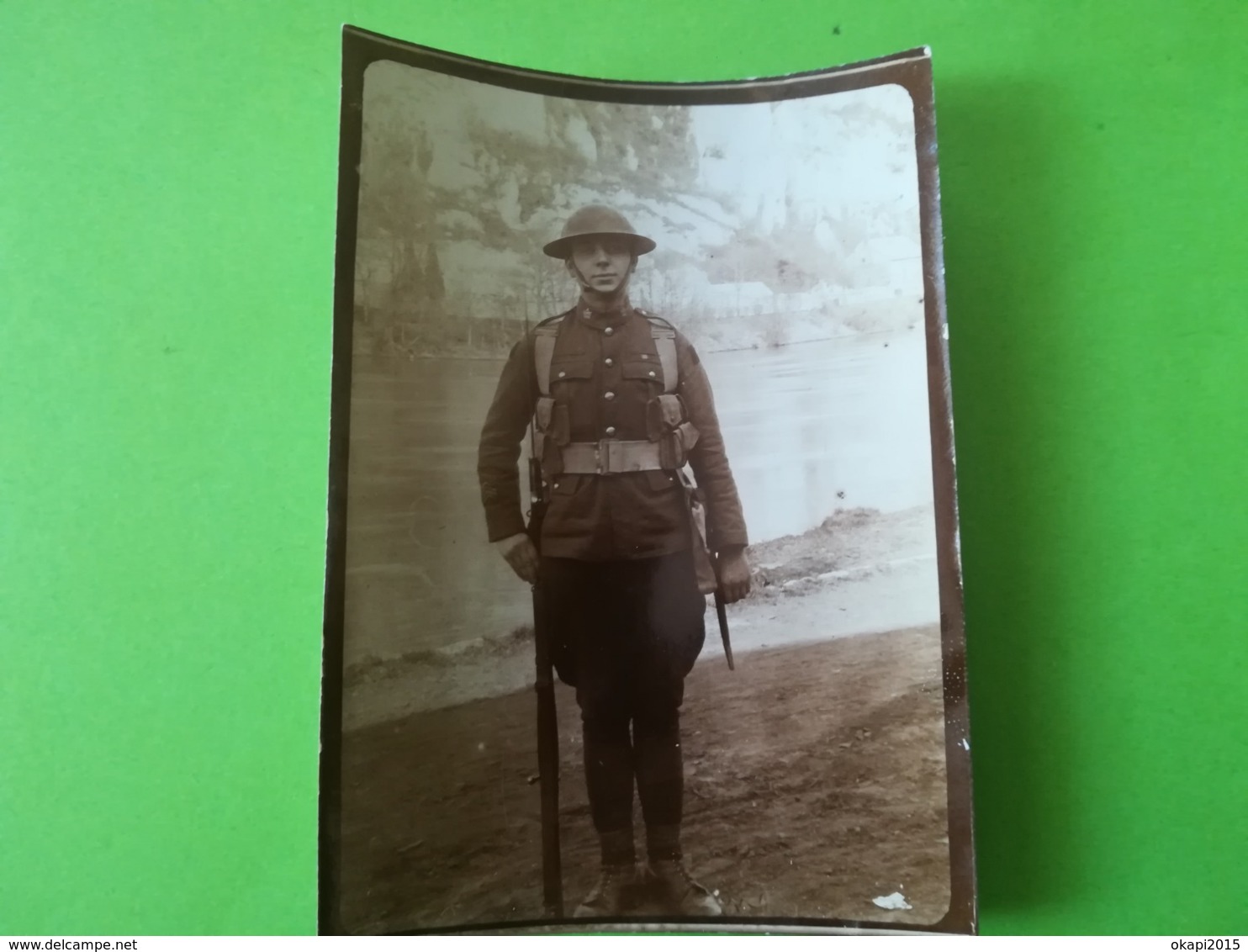 SOLDAT UNIFORME  DE LA GUERRE 1914 - 1918  POSANT POUR L ARMISTICE PHOTO ORIGINALE BELGIQUE MILITARIA MILITAIRE - 1914-18