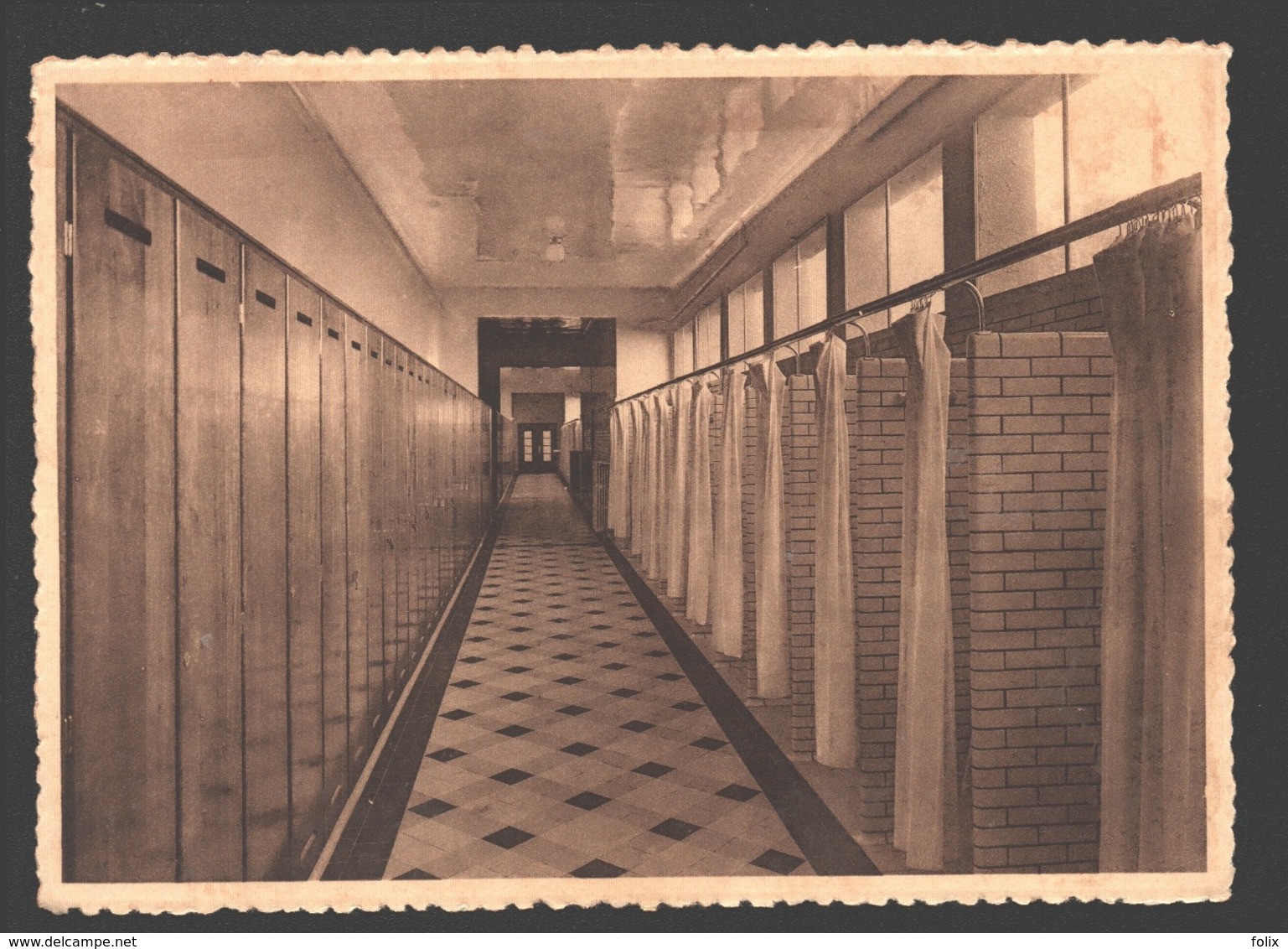 Orp-Jauche - Sanatorium De Hemptinne à Jauche - Couloir Avec Armoires, Vestiaires Et Lavabos - Orp-Jauche