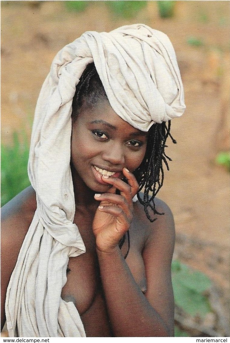 AFRIQUE - FEMME SEINS NUS - Photo  Uwe OMMER - CPM Grand Format - Sin Clasificación