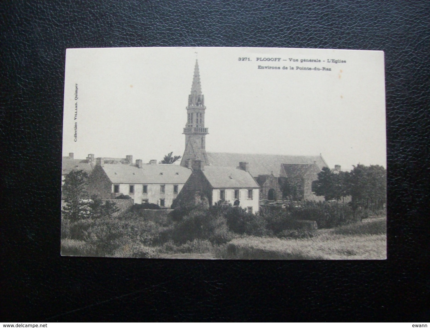 Carte Postale Ancienne De Plogoff - Vue Générale - L'Eglise - Environs De La Pointe Du Raz - Plogoff