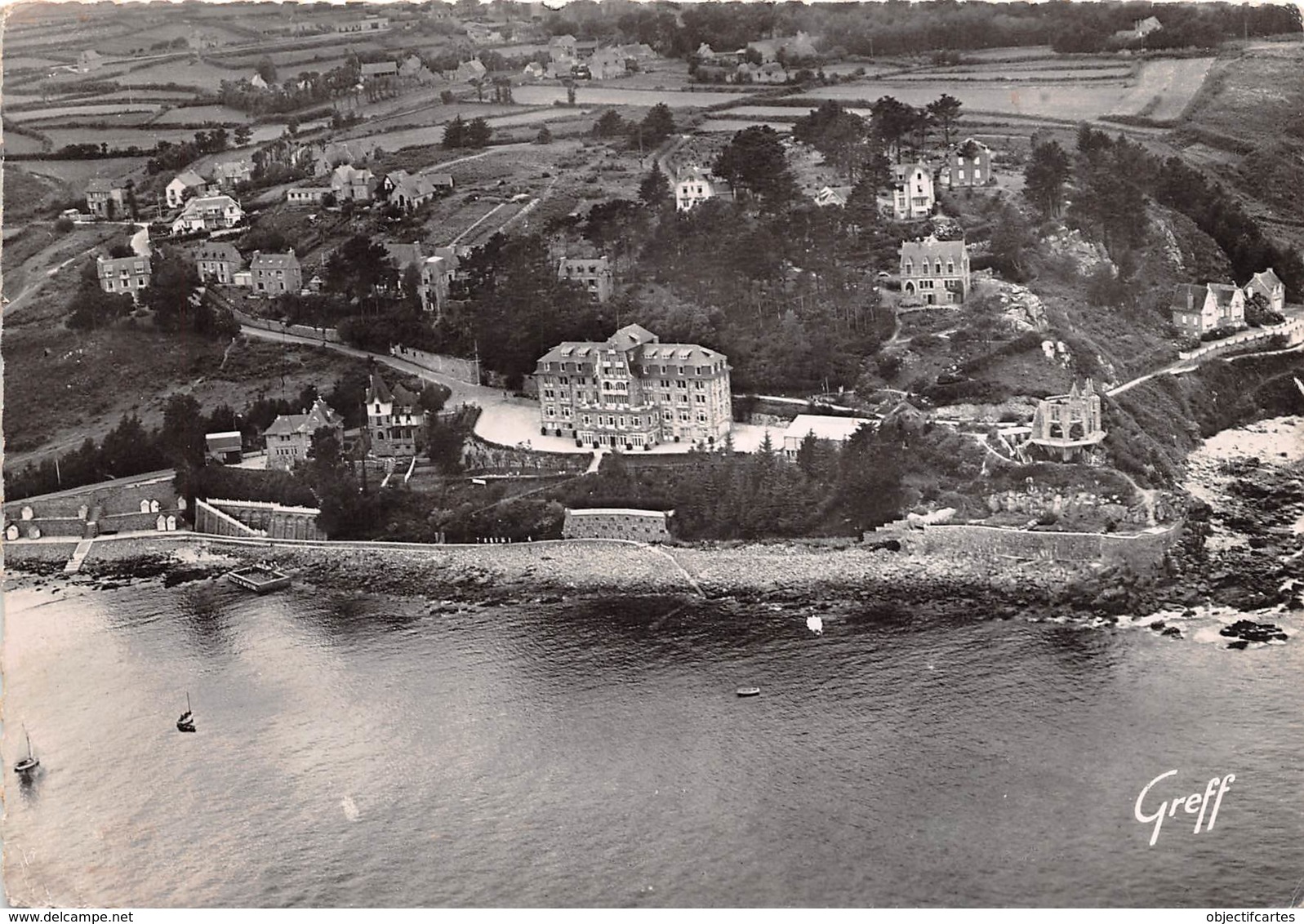 PERROS GUIREC Vue Aerienne La Plage De Trestraou Et L Hotel De La Roseraie 30(scan Recto-verso) MA661 - Perros-Guirec