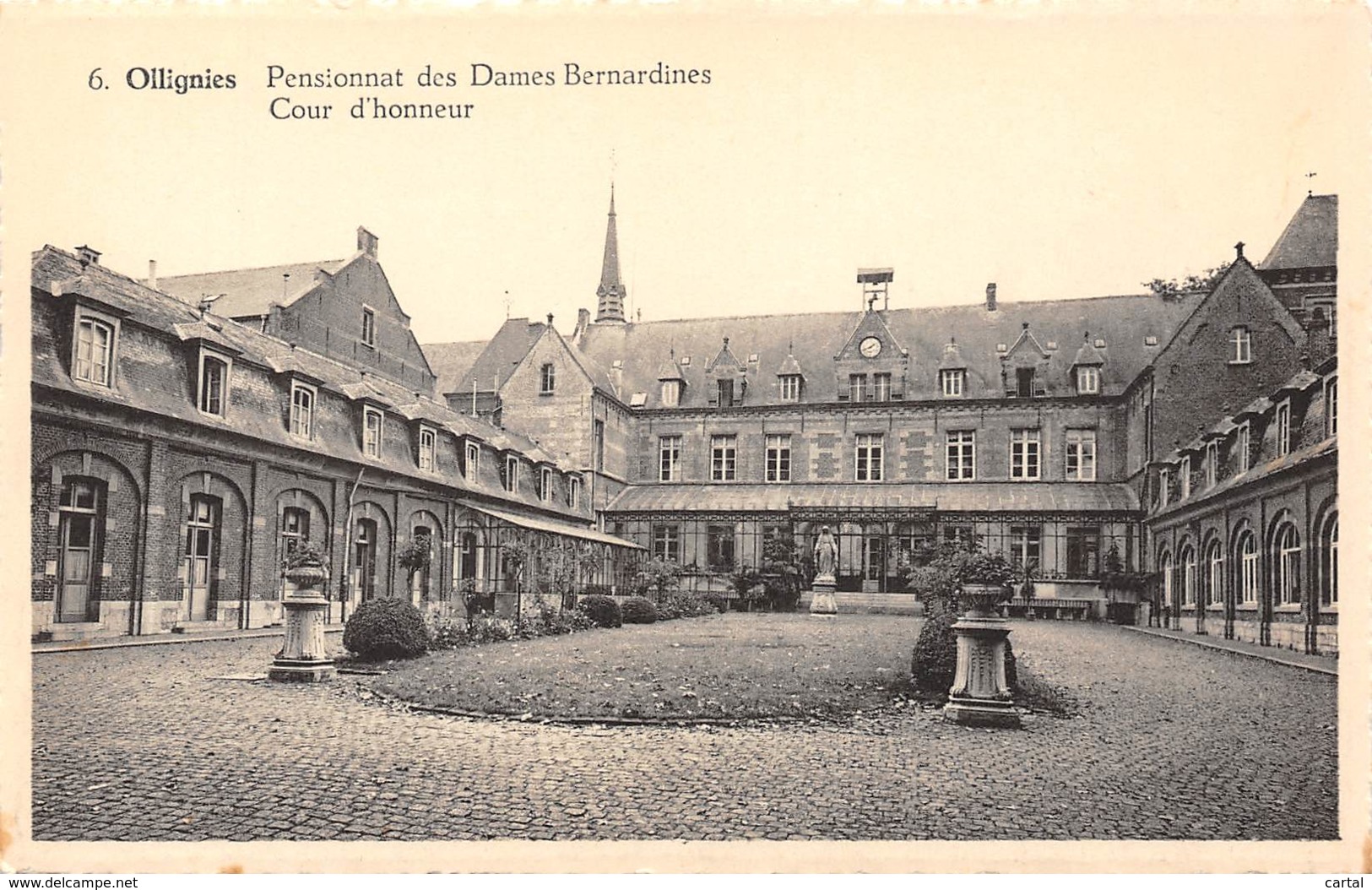 OLLIGNIES - Pensionnat Des Dames Bernardines - Cour D'honneur - Lessines