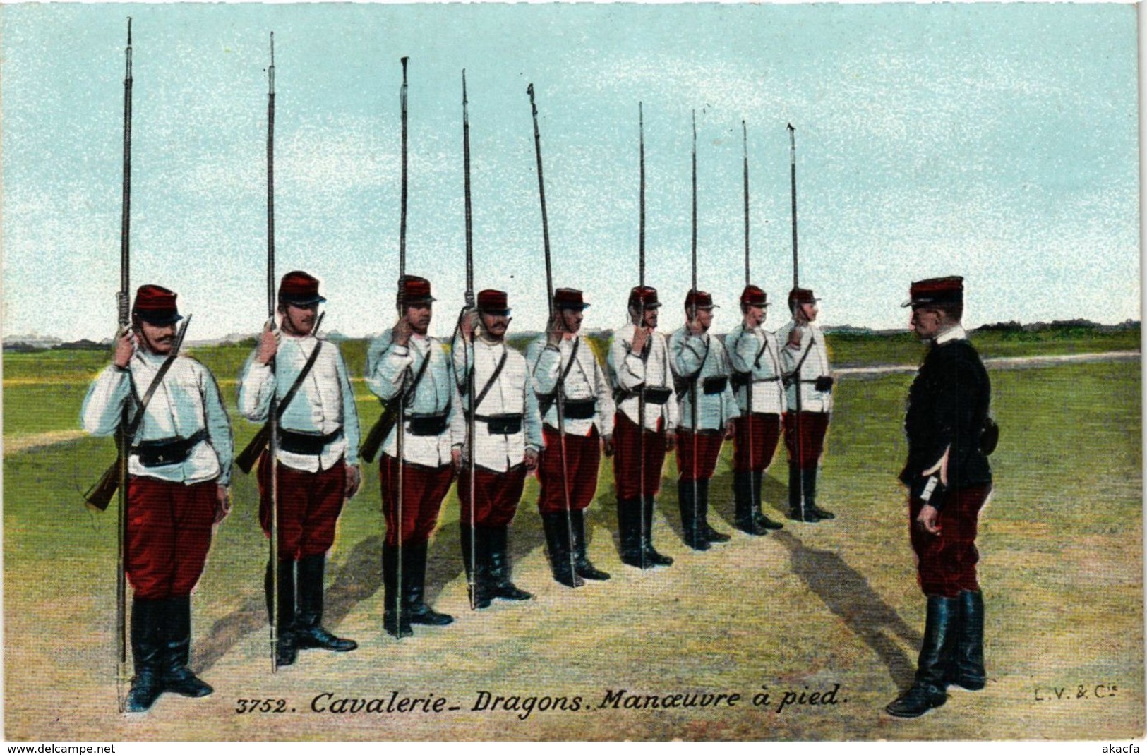 CPA MILITAIRE Cavalerie-Dragons. Manoeuvre A Pied (316416) - Manoeuvres