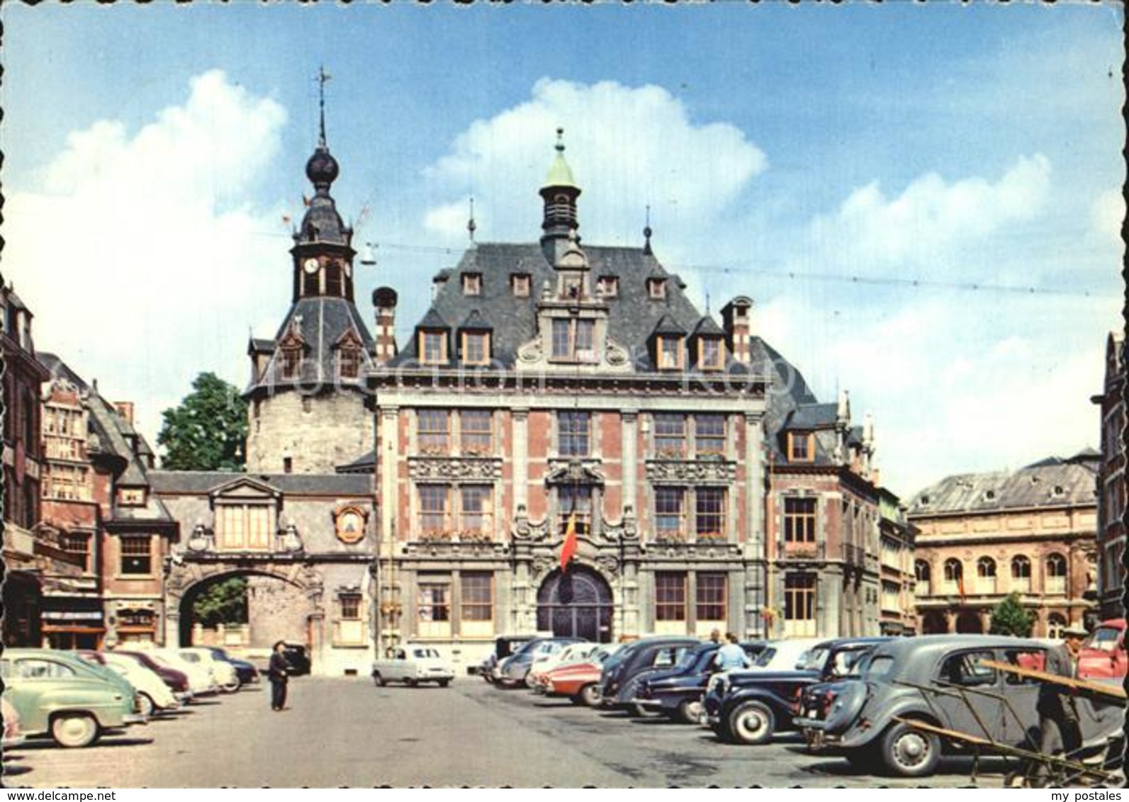 72603436 Namur_sur_Meuse Bourse De Commerce Et Beffroi Handelsboerse Glockenturm - Andere & Zonder Classificatie