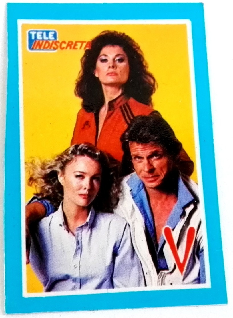 Ancien Autocollant - TELE INDISCRETA Magazine - Personnages Des Séries 80 "V" - Pegatinas