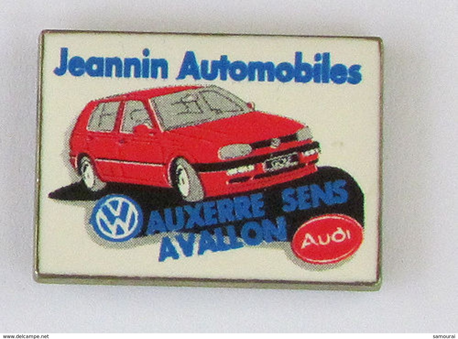 1 Pin's AUTOMOBILE VW / AUDI - CONCESSIONNAIRE VW/AUDI JEANNIN AUTOMOBILES - Audi