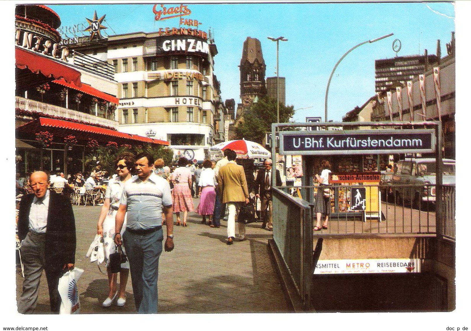 Deutschland - Berlin Kudamm - C&A Kaufhaus - Cars - Auto - Charlottenburg