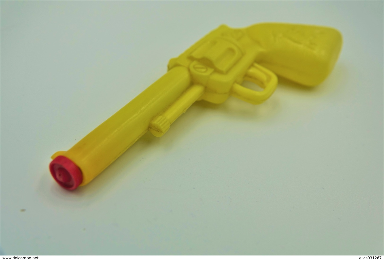 Vintage TOY GUN :  WATER PLASTIC SQUEEZE SQUIRT REVOLVER - L=15cm - 1950s - Keywords : Cap - Cork - Rifle - Pistol - - Armes Neutralisées