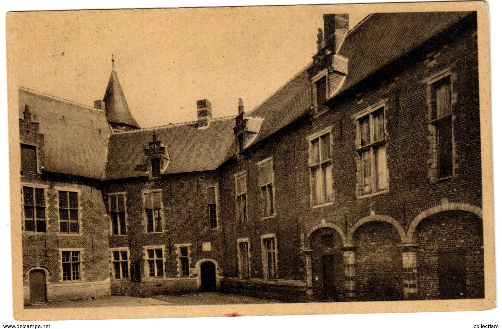 RHODE-SAINT-PIERRE - Cour Intérieure Du Château - Holsbeek