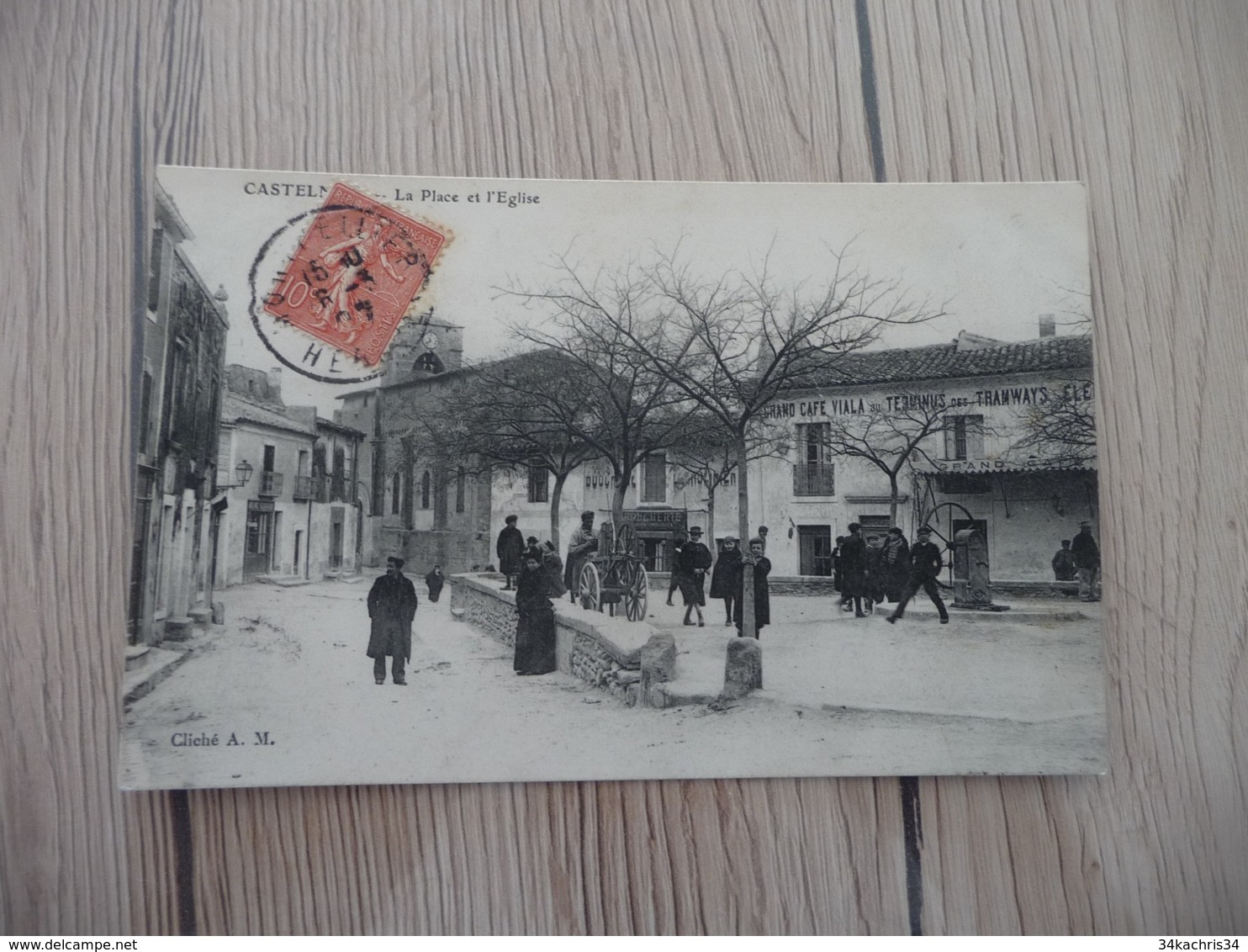 CPA  34 Hérault Castelnau Le Lez La Place Et L'église - Castelnau Le Lez