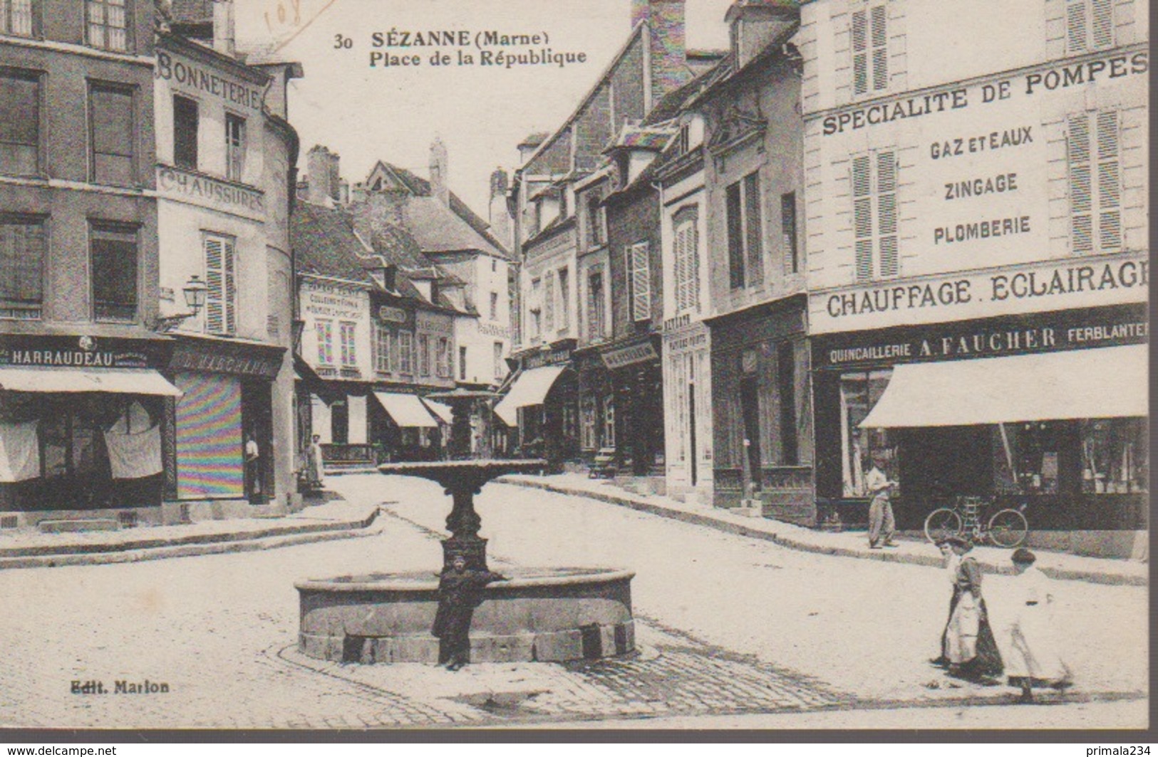 SEZANNE - PLACE DE LA REPUBLIQUE - Sezanne