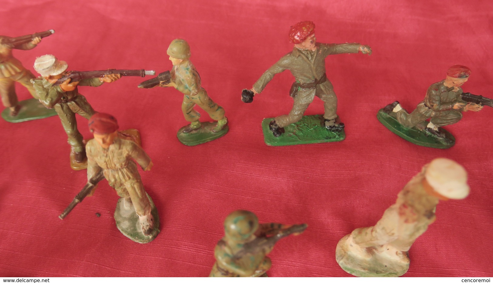 ancien jouet lot de 17 soldats en plastique Starlux