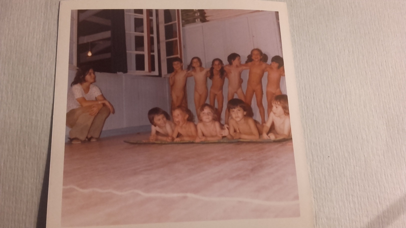 Rare Photos D'enfants Nus ( Es ) Dans Une Crèche D'enfants , Aout 1973 . - Personnes Anonymes