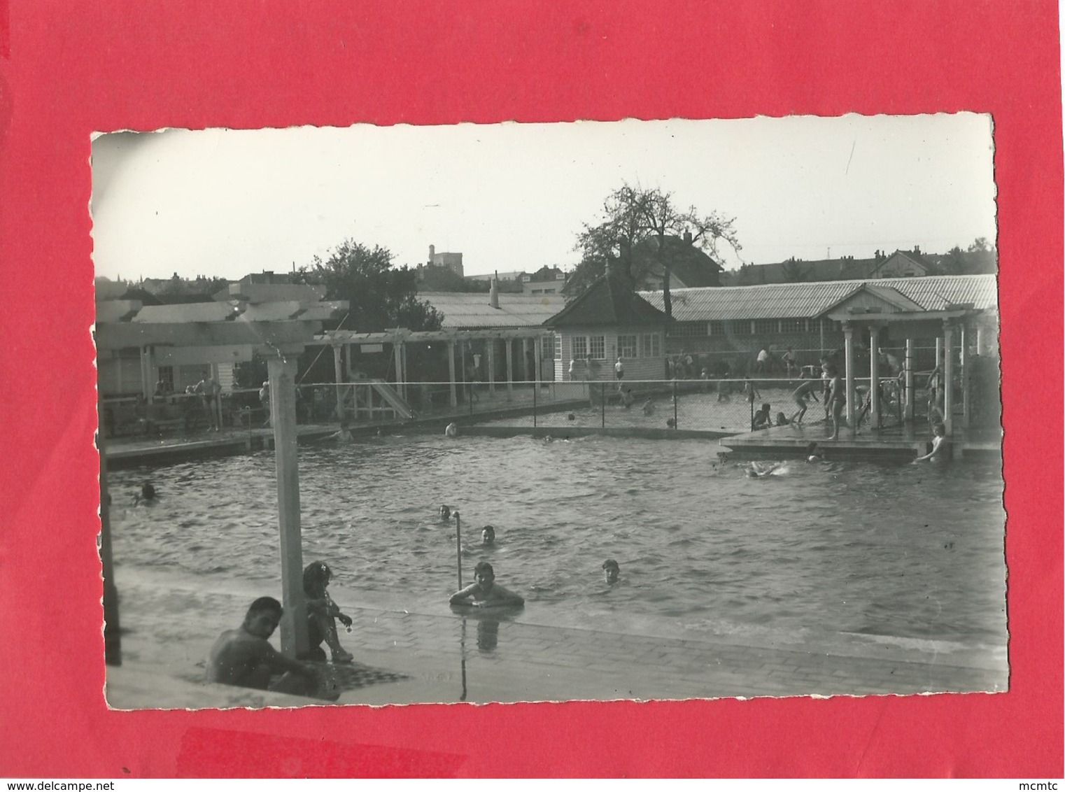 CPSM Petit Format - Lomme  -(Nord) - La Piscine - Lomme