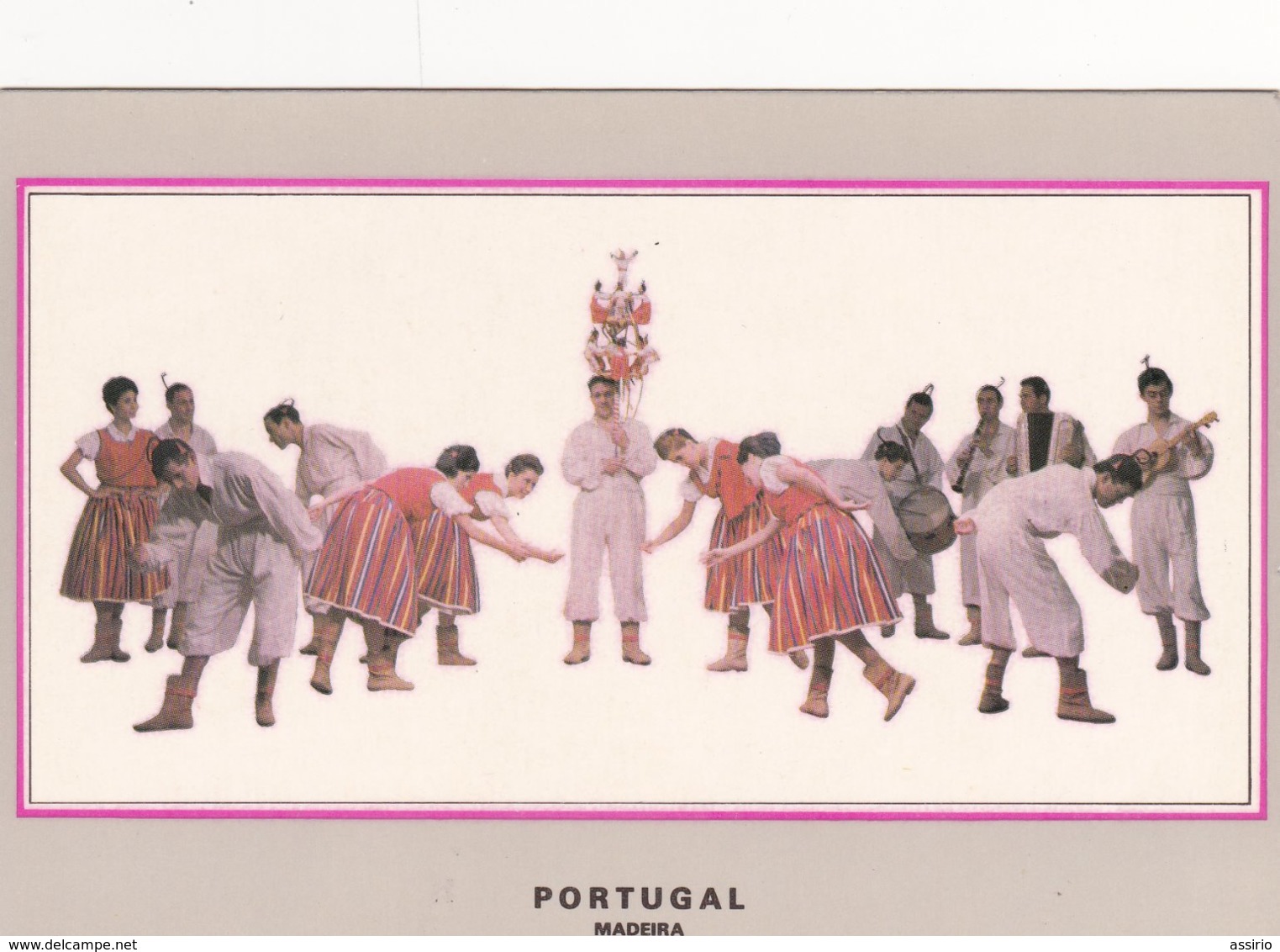 Portugal -costumes -folclore  8 Postais Com Nºs  (1-2-3-4-7-8-10-11 ) Alguns Com Vestigios De Umidade - Otros & Sin Clasificación