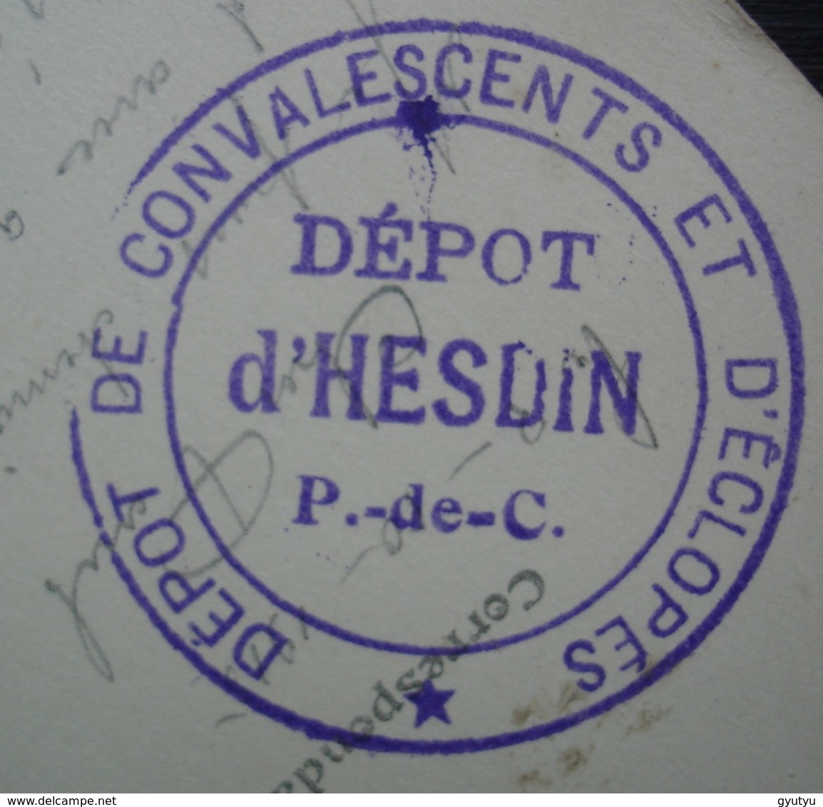 Dépôt D' Hesdin (Pas De Calais) Dépôt De Convalescents Et D'éclopés Trésor Et Postes 102 A, Sur CPA De La Place D'Hesdin - Oorlog 1914-18