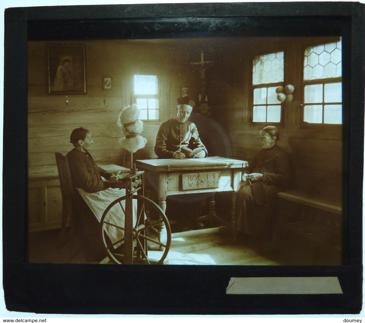 PHOTO D'UN ENSEMBLE ETHNOLOGIQUE ET GEOGRAPHIQUE SUR LA SUISSE - Glass Slides