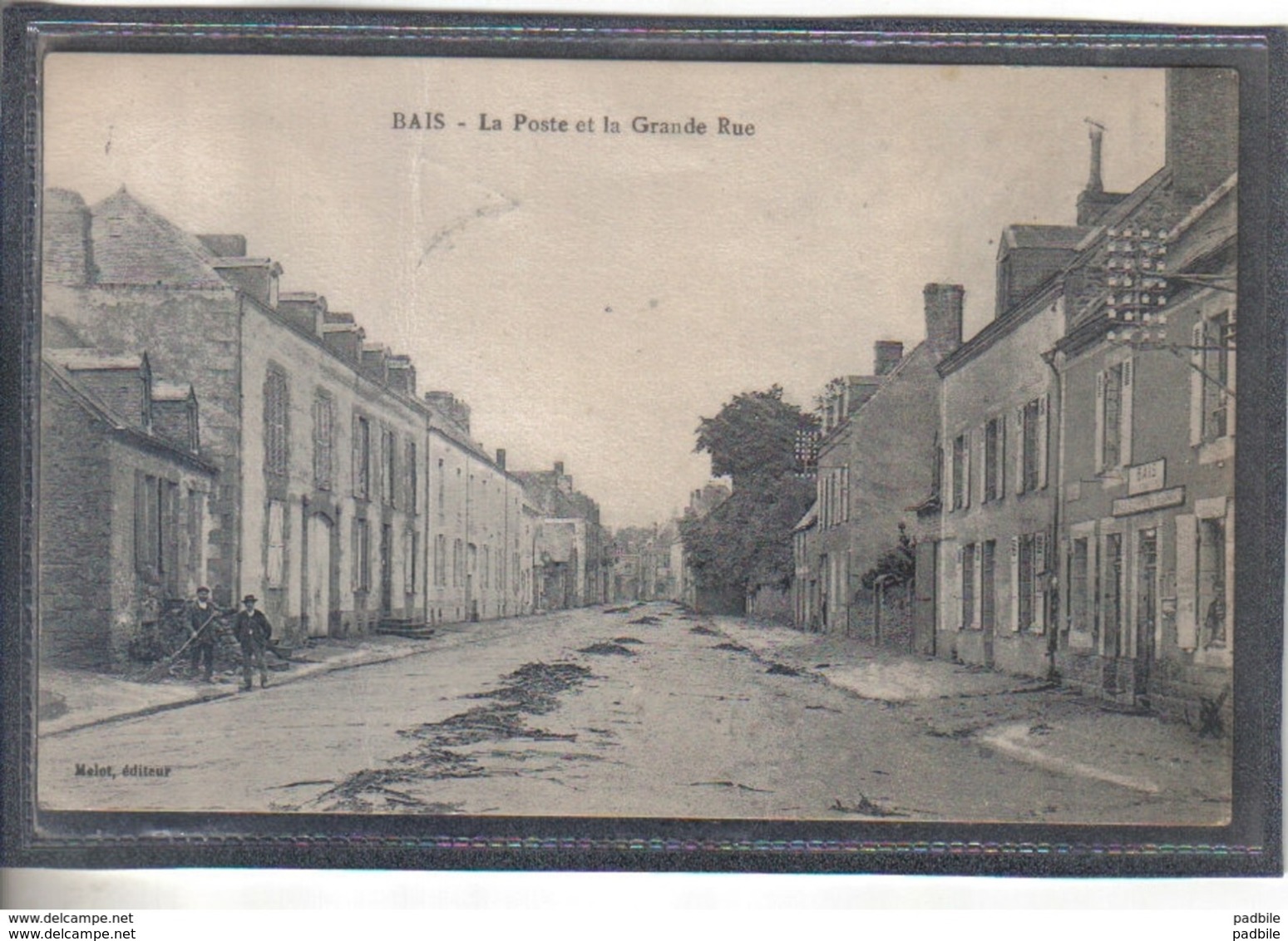 Carte Postale  53. Bais  La Poste Et La Grande Rue Timbre Taxe Très Beau Plan - Bais