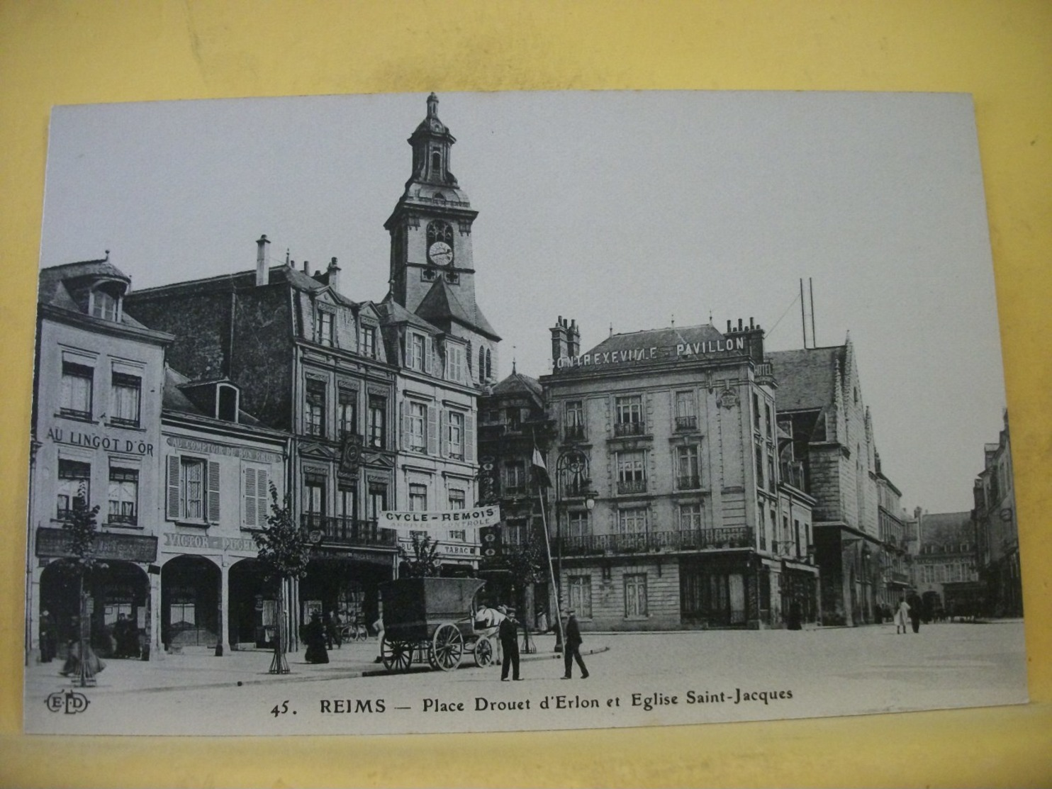 51 8032 CPA - 51 REIMS. PLACE DROUET D'ERLON ET EGLISE SAINT JACQUES. EDIT. E.L.D. N° 45 - ANIMATION. ATTELAGE. - Reims