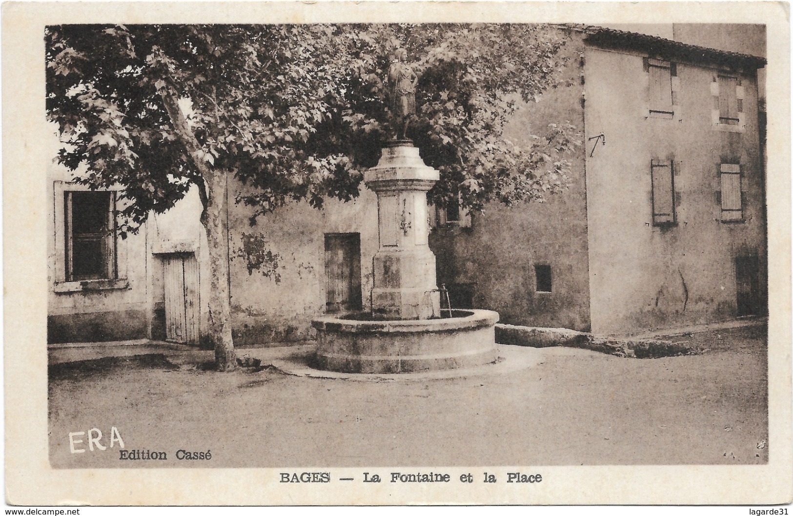 11 Aude Bages La Fontaine Et La Place - Autres & Non Classés