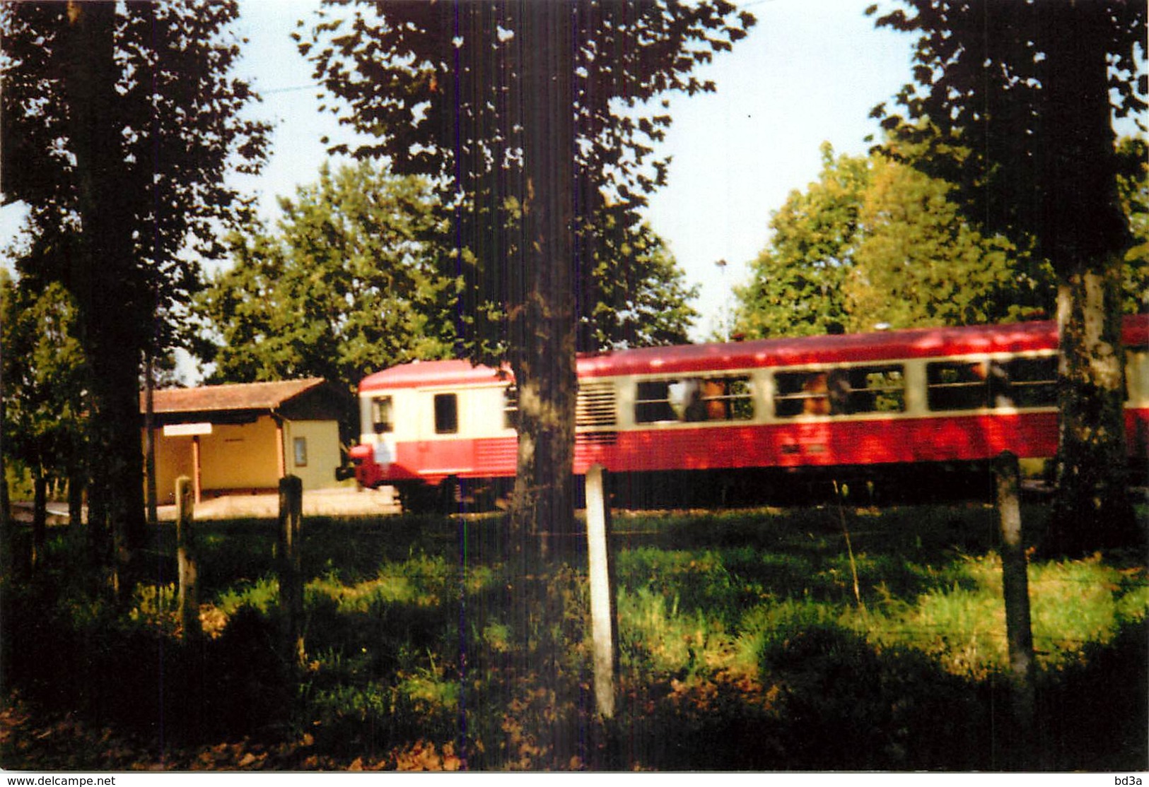 01 - GARE DE SERVAS - PHOTO - Non Classés