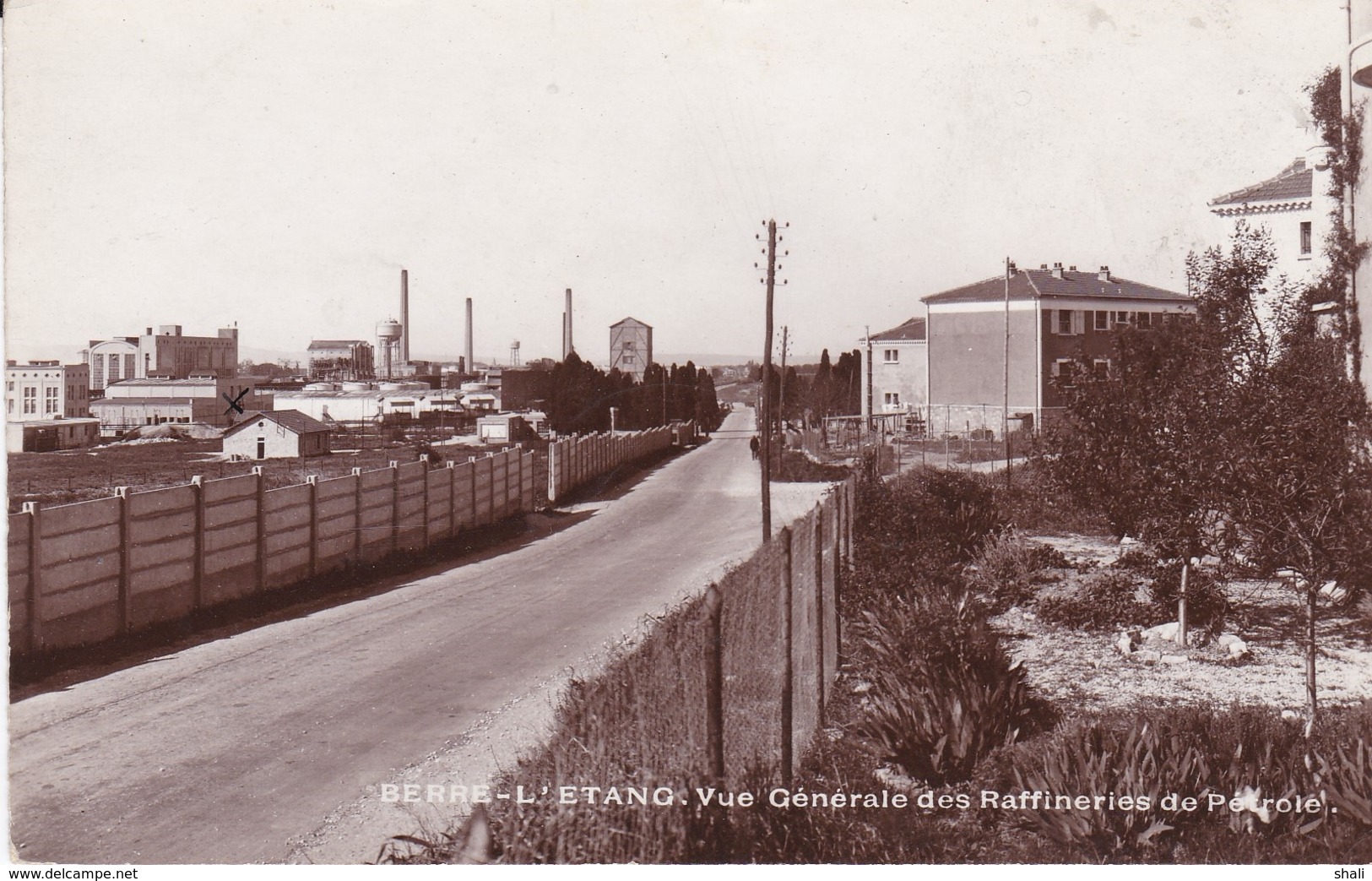 CPA BERRE L' ETANG VUE GENERALE DES RAFFINERIES DE PETROLE - Autres & Non Classés